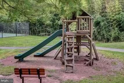 FLYING HILLS - Residential Lease