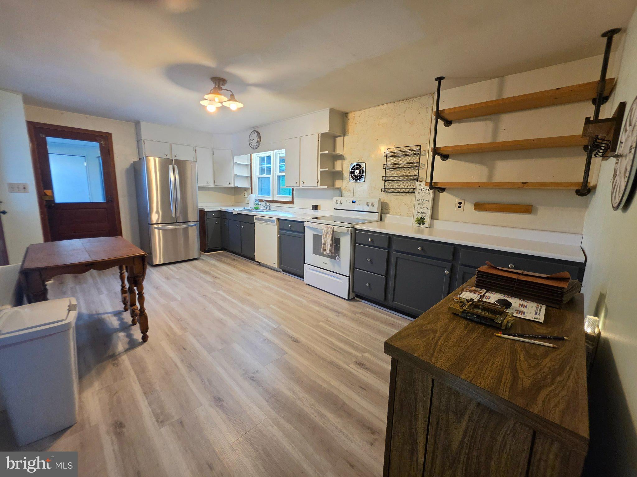 307 MAIN STREET N