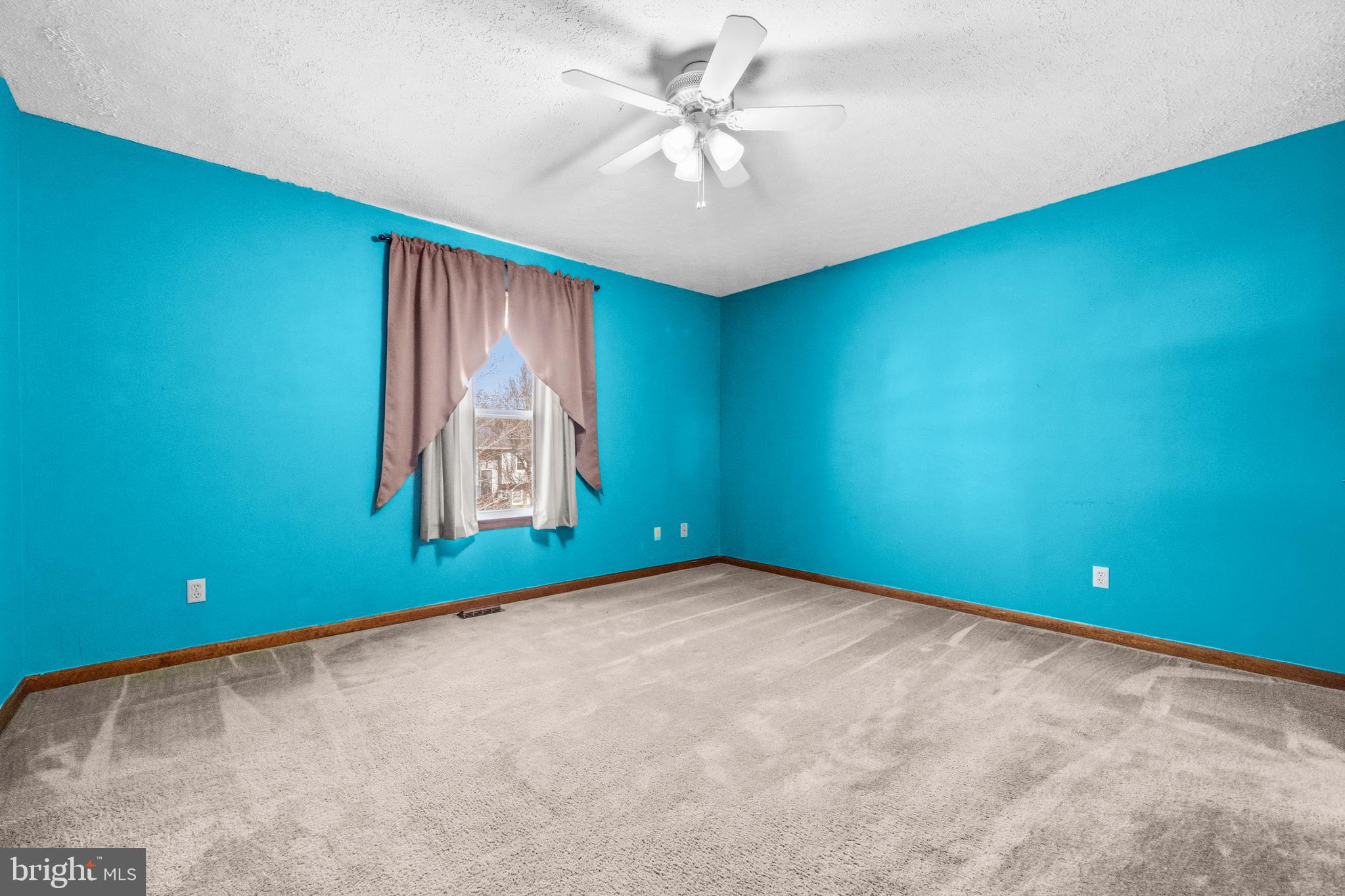 MEADOWBROOKE - Residential