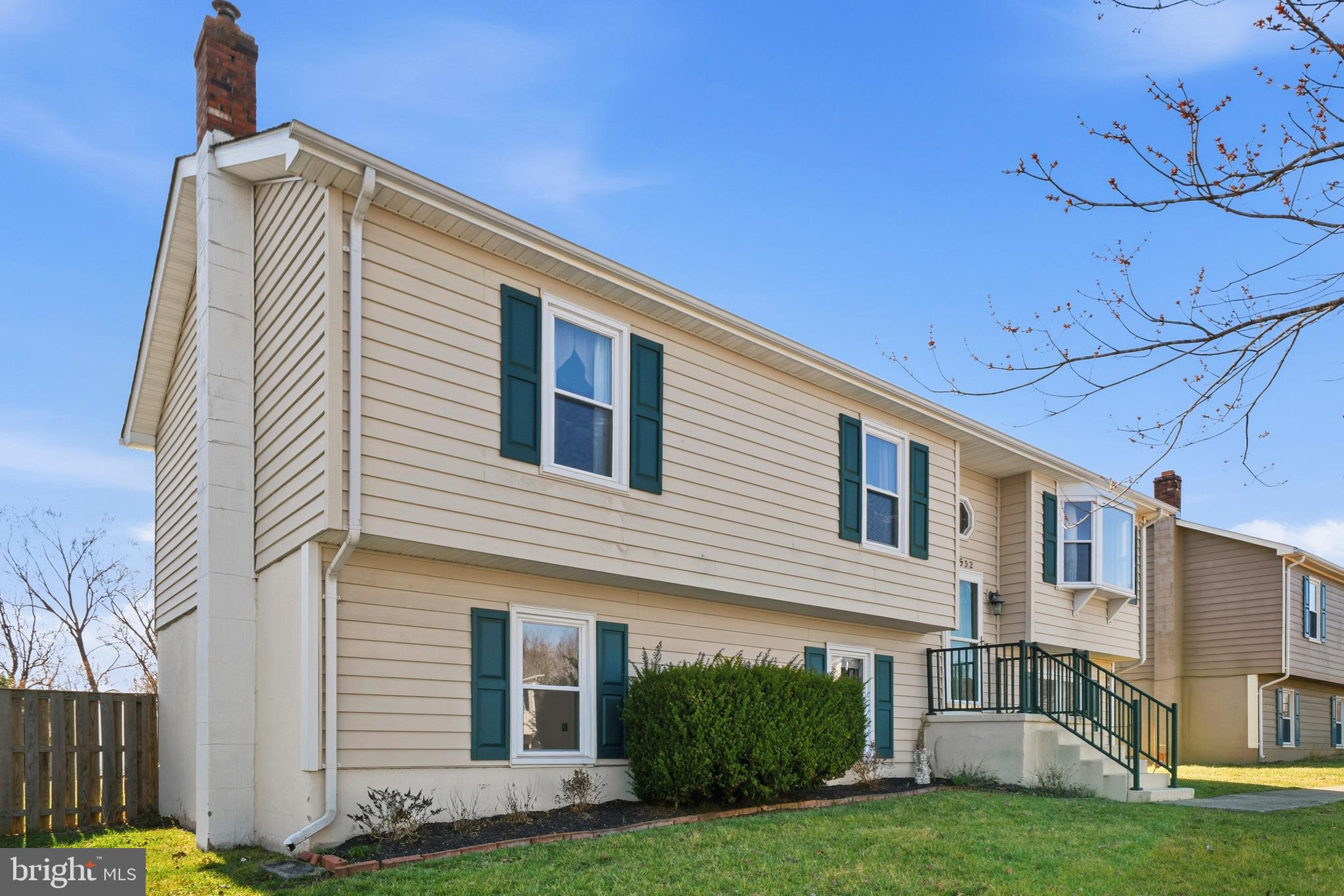 MEADOWBROOKE - Residential