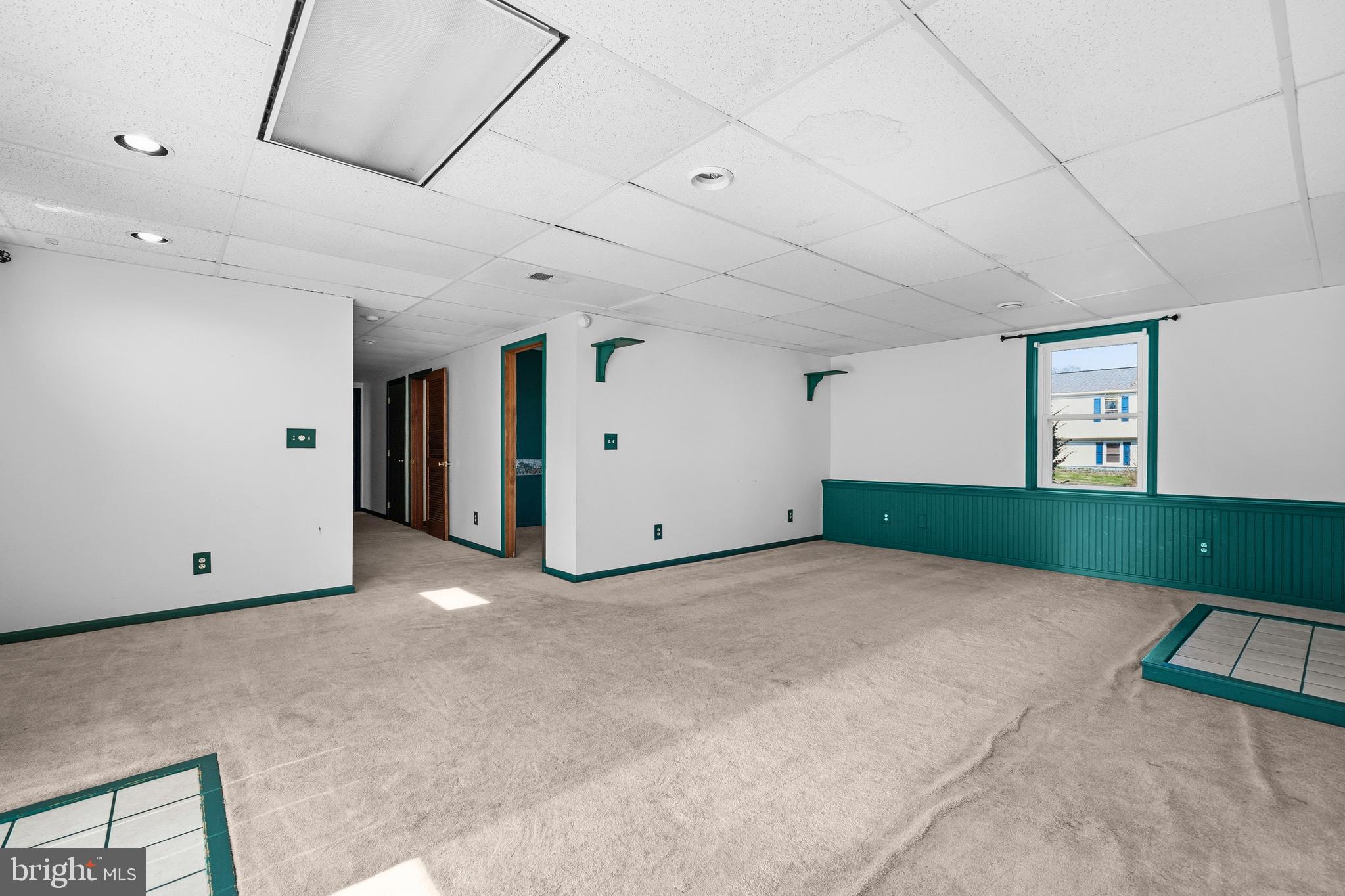 MEADOWBROOKE - Residential