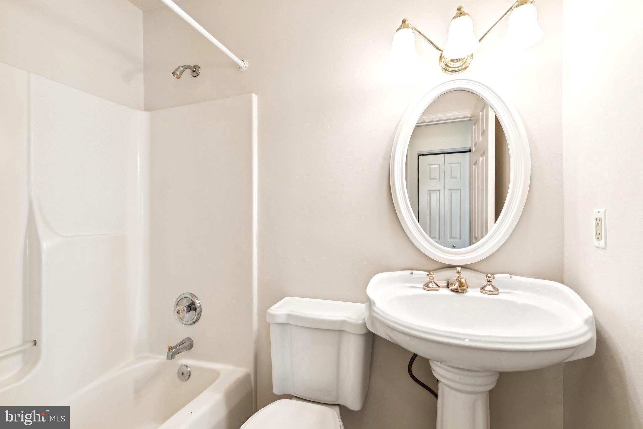 TERRACE GARDENS - Residential Lease