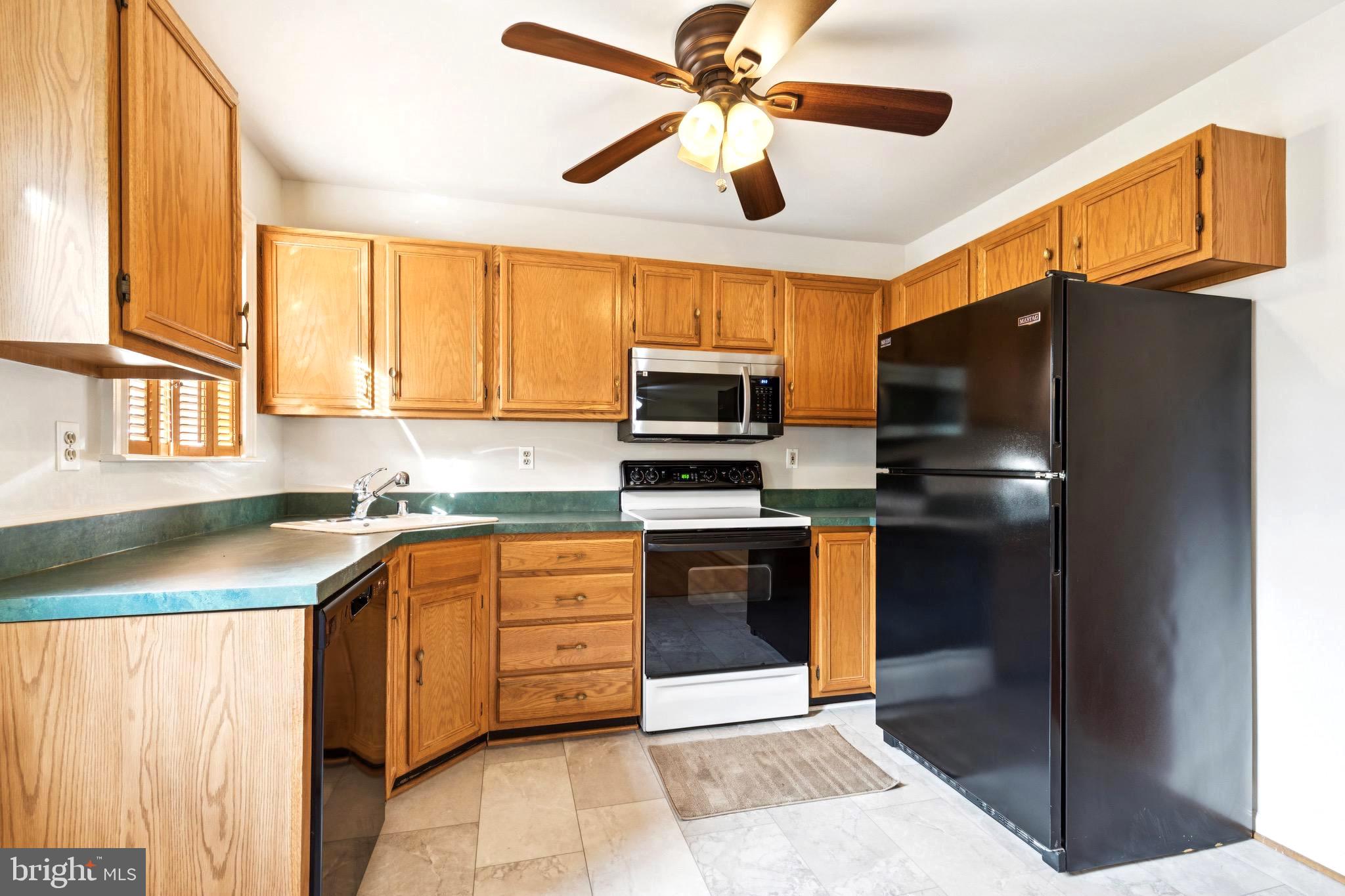 TERRACE GARDENS - Residential Lease