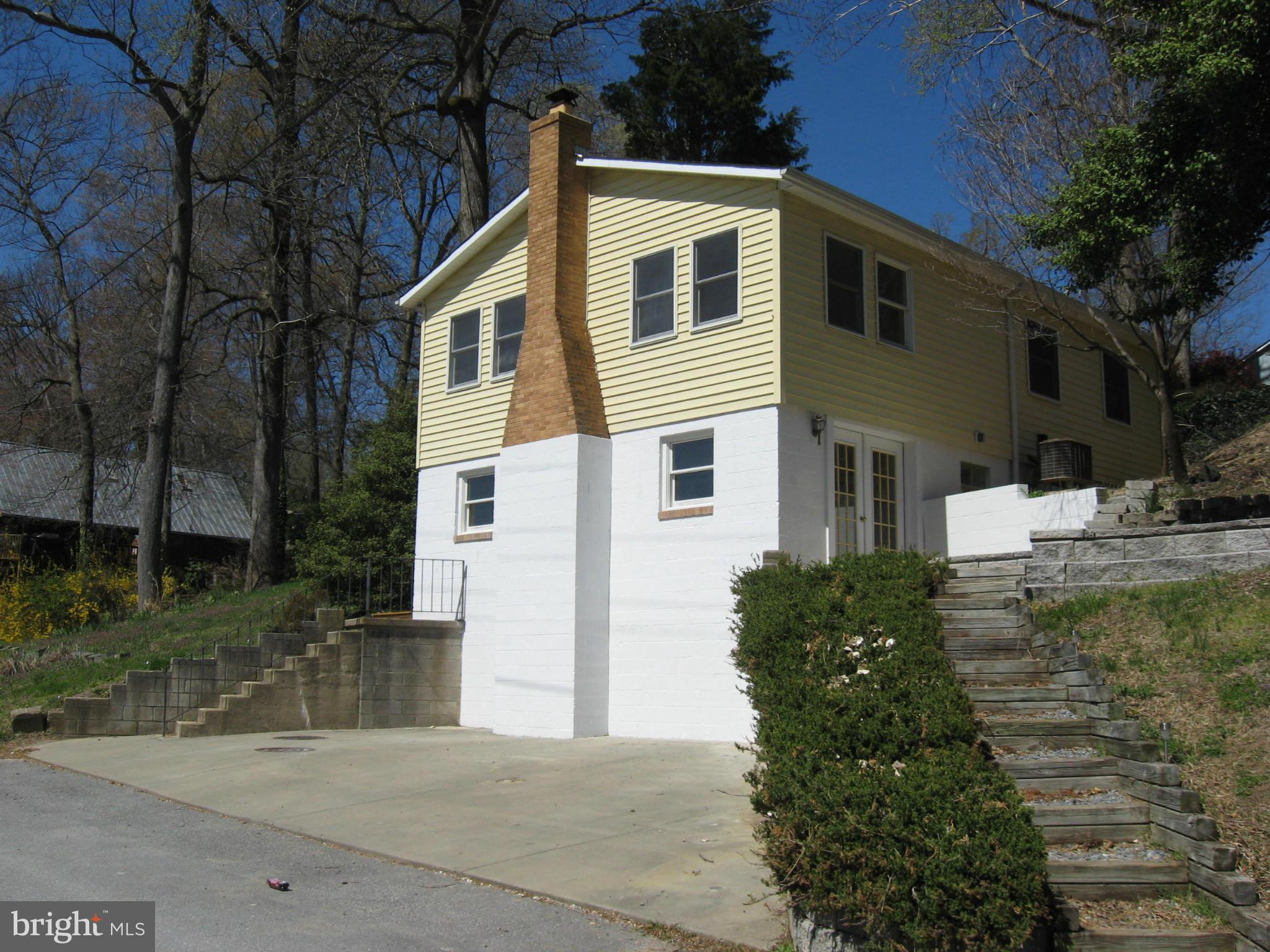 1594 N. HARBOR DRIVE