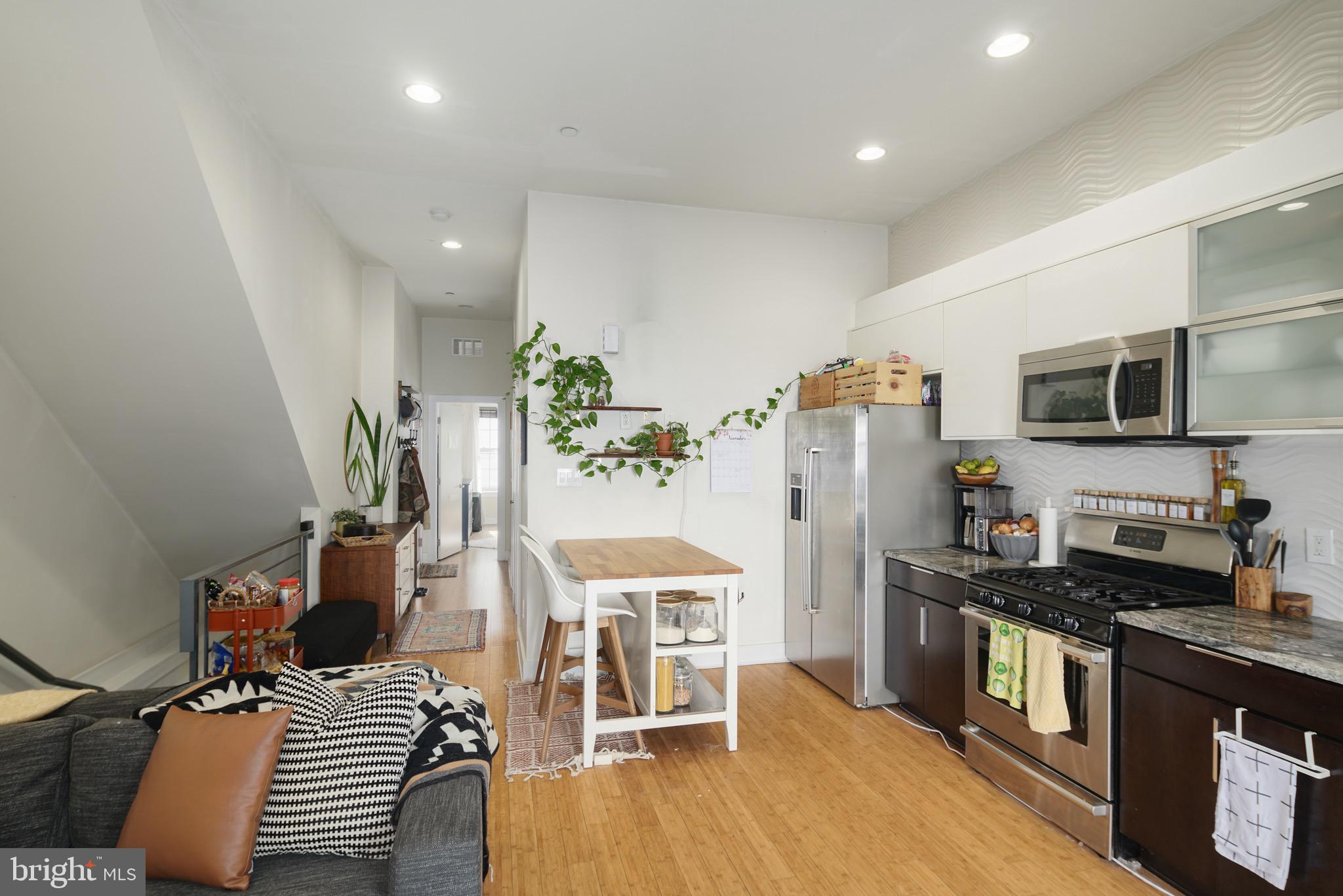 FAIRMOUNT - Residential