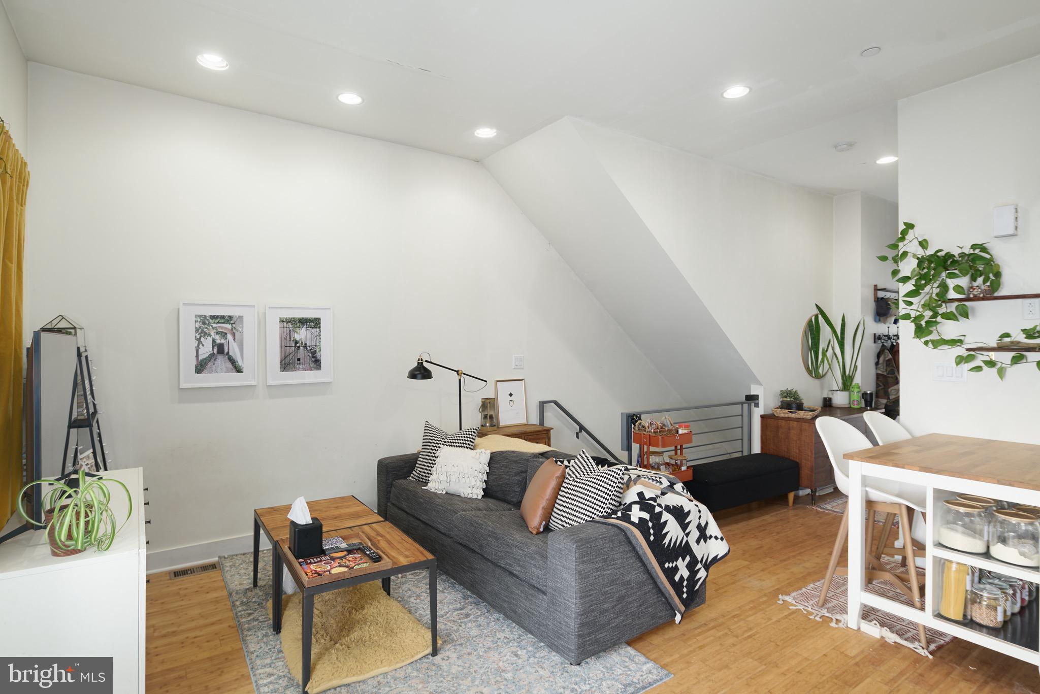 FAIRMOUNT - Residential