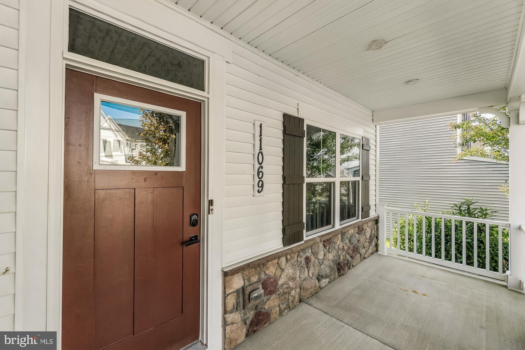 11069 EMERALD CROWN DRIVE