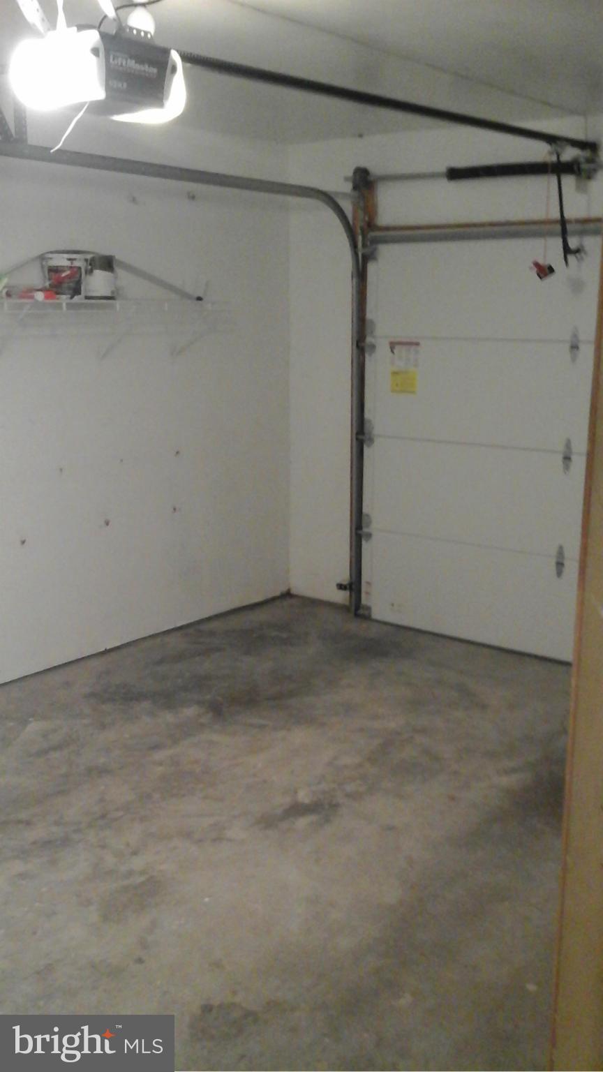 KINGSTOWNE - Residential Lease