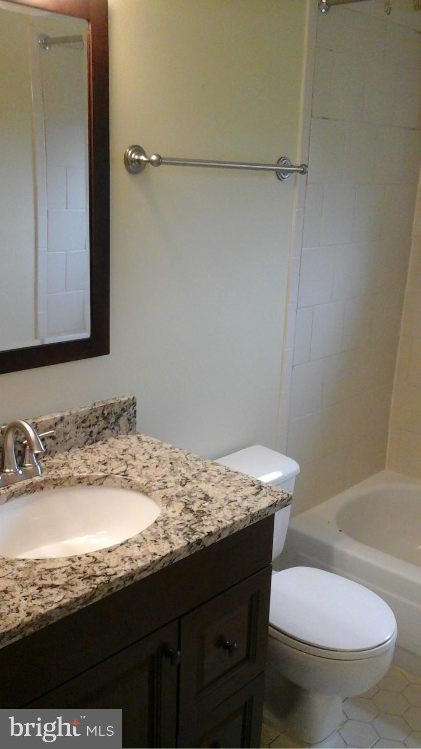 KINGSTOWNE - Residential Lease