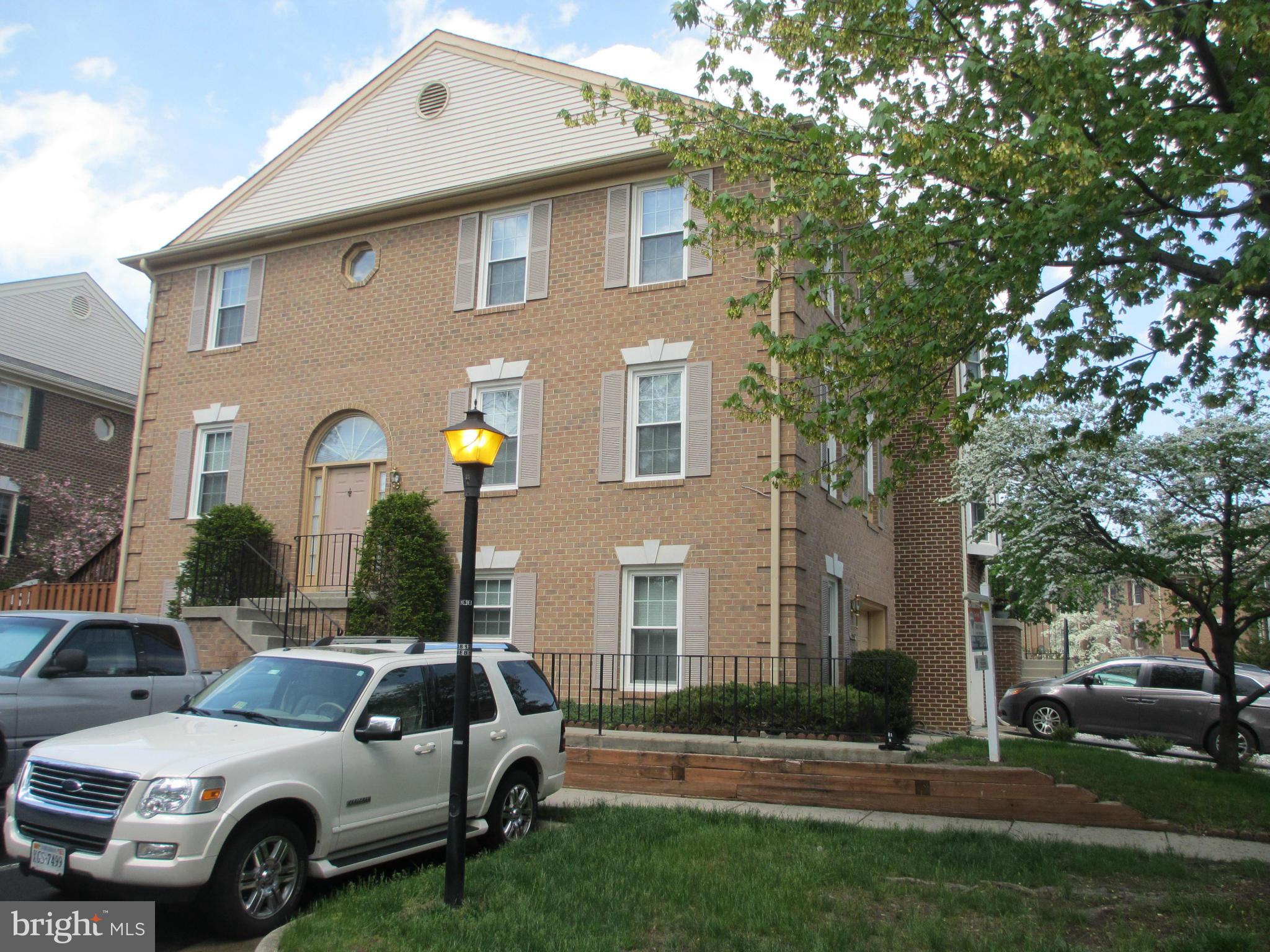 KINGSTOWNE - Residential Lease