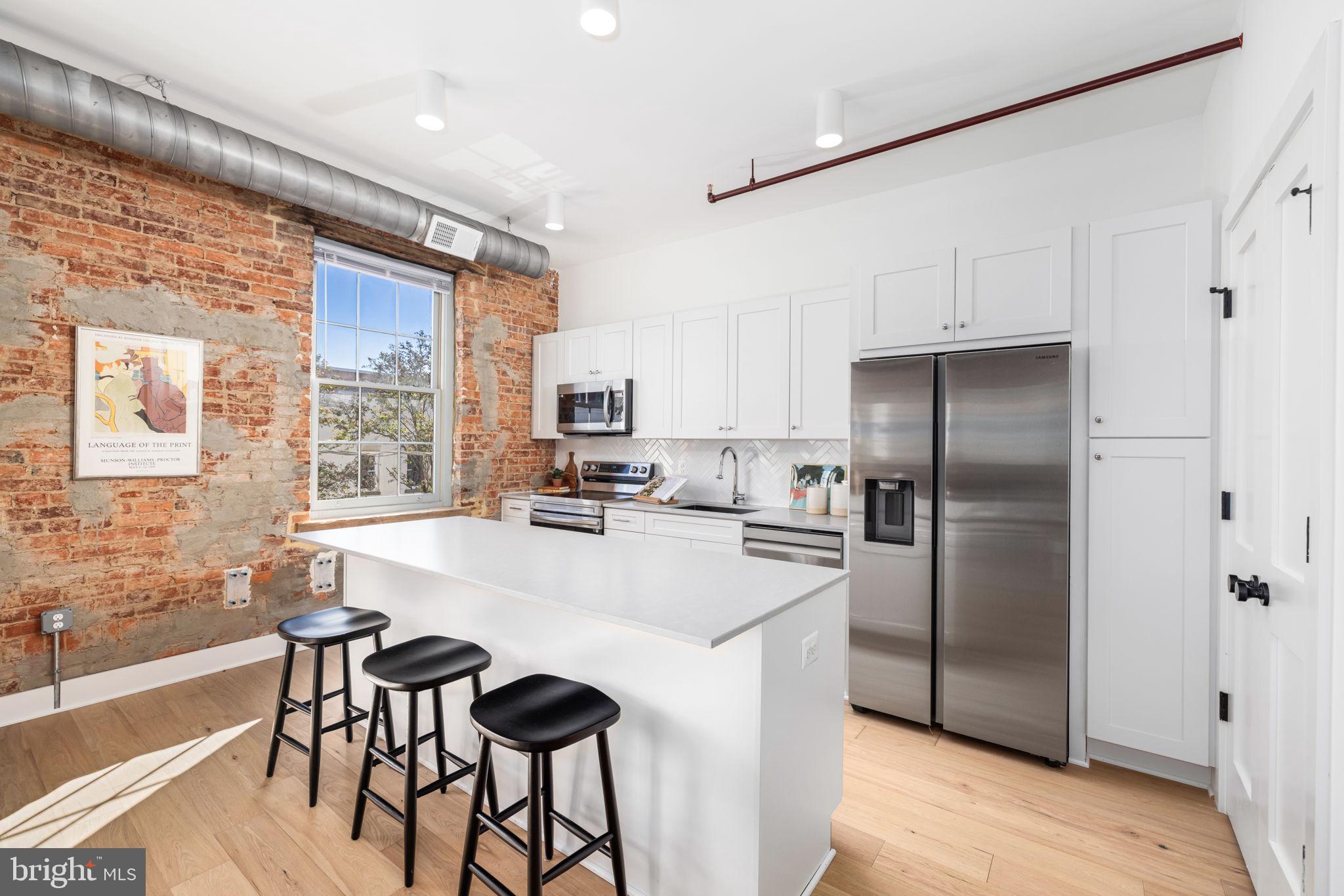 OLD TOWN ALEXANDRIA - Residential Lease