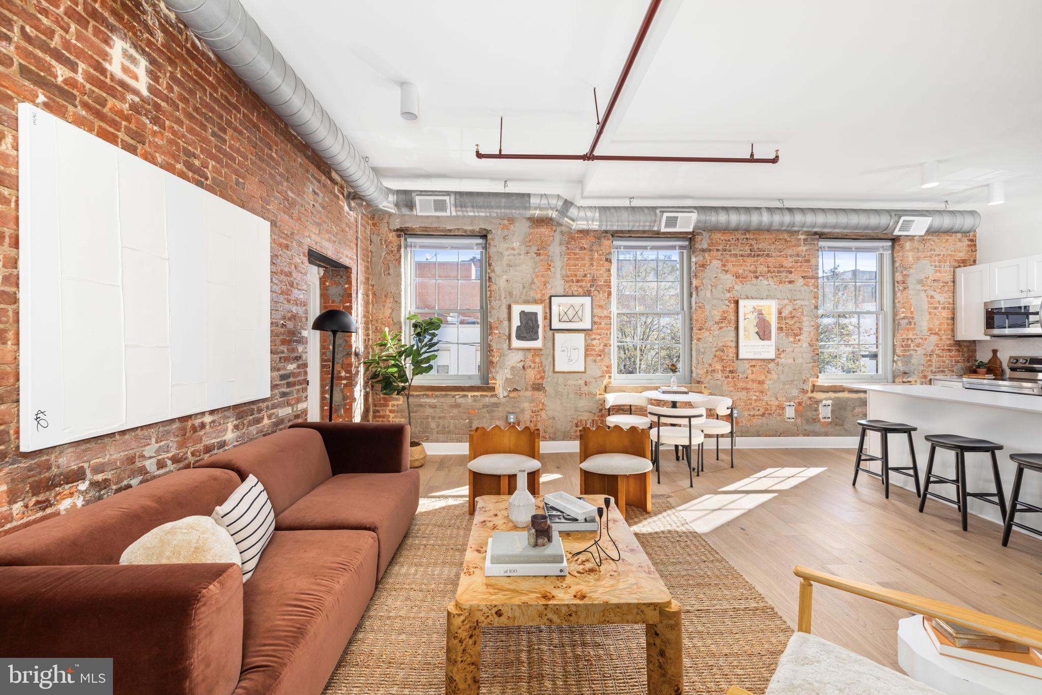 OLD TOWN ALEXANDRIA - Residential Lease