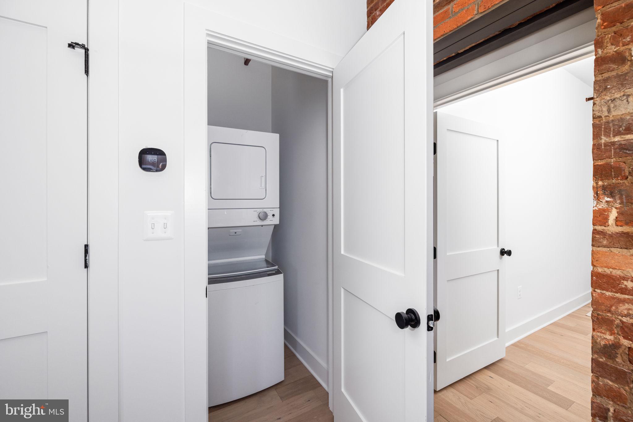 OLD TOWN ALEXANDRIA - Residential Lease