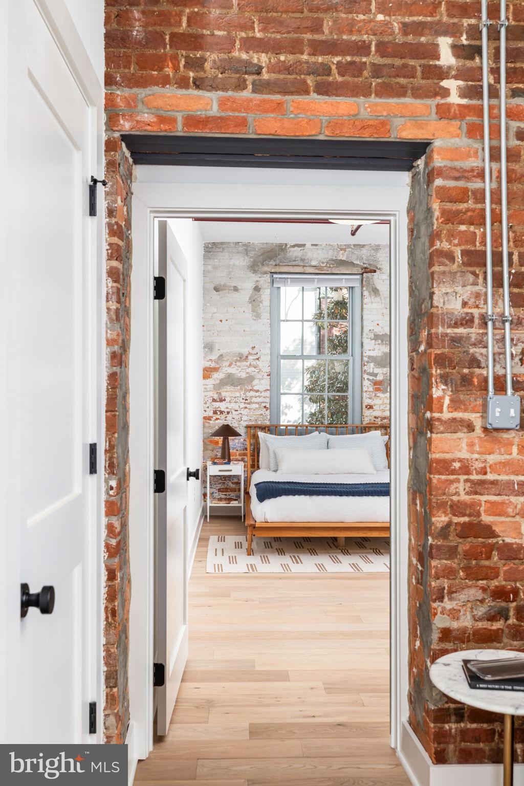 OLD TOWN ALEXANDRIA - Residential Lease