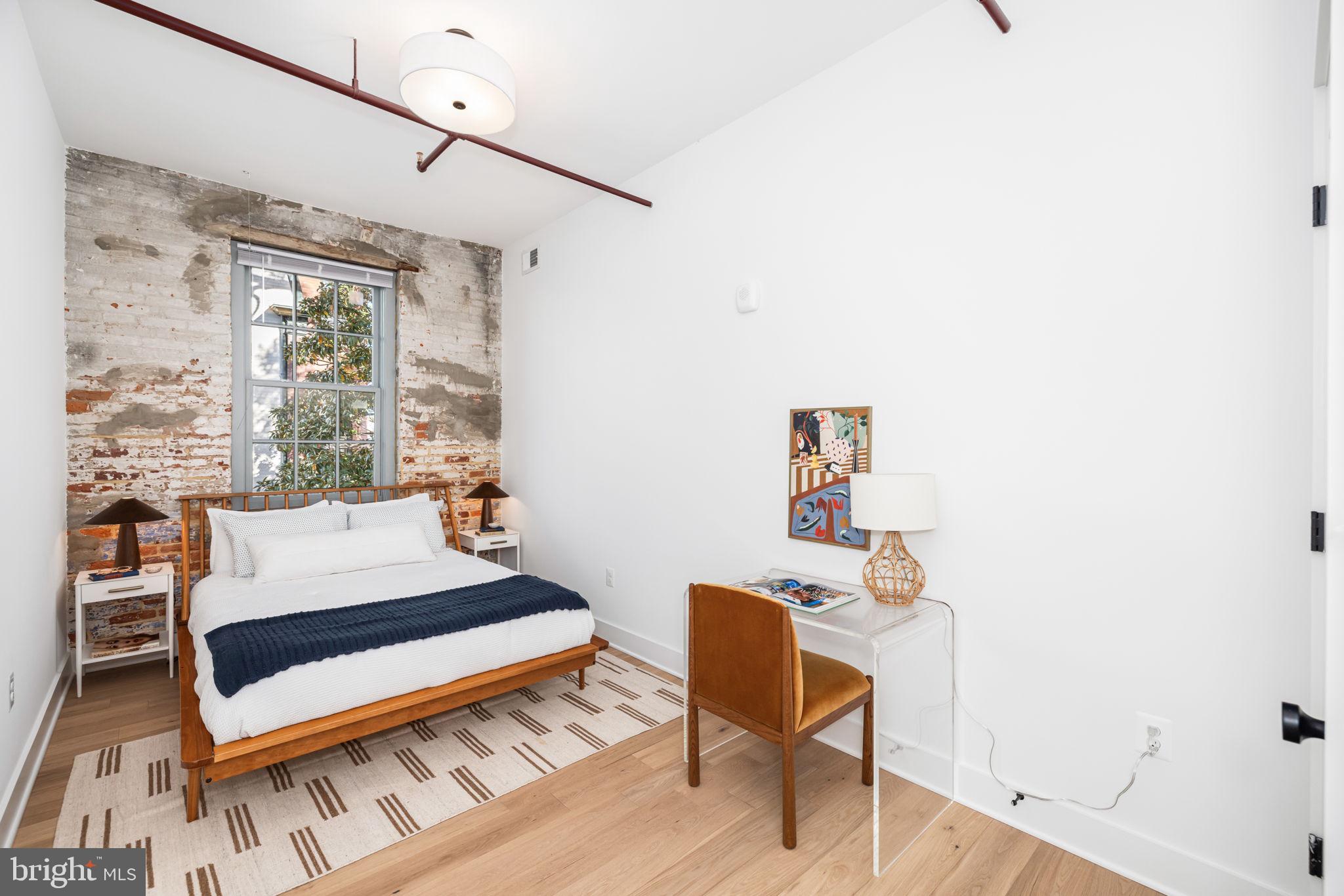 OLD TOWN ALEXANDRIA - Residential Lease