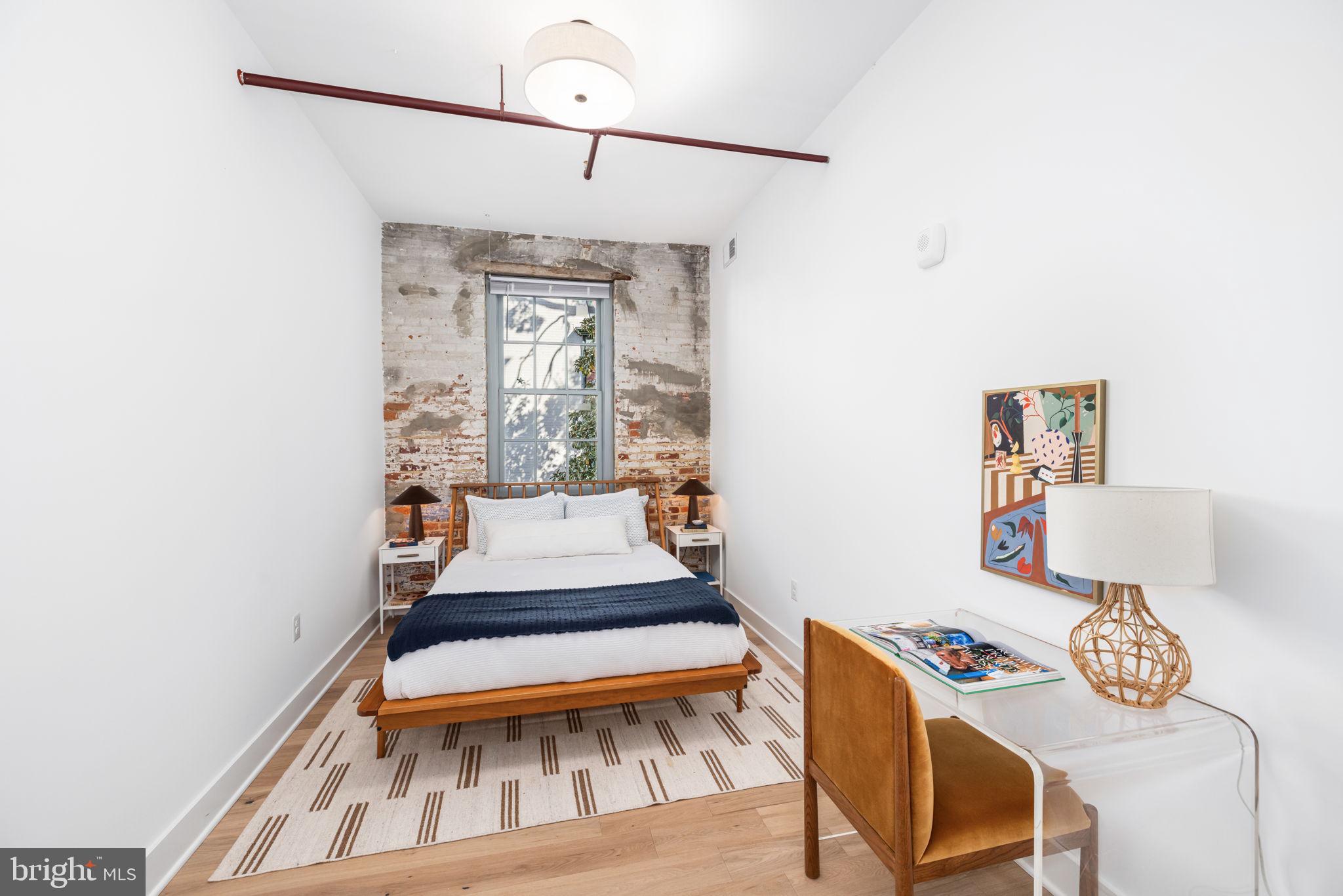 OLD TOWN ALEXANDRIA - Residential Lease