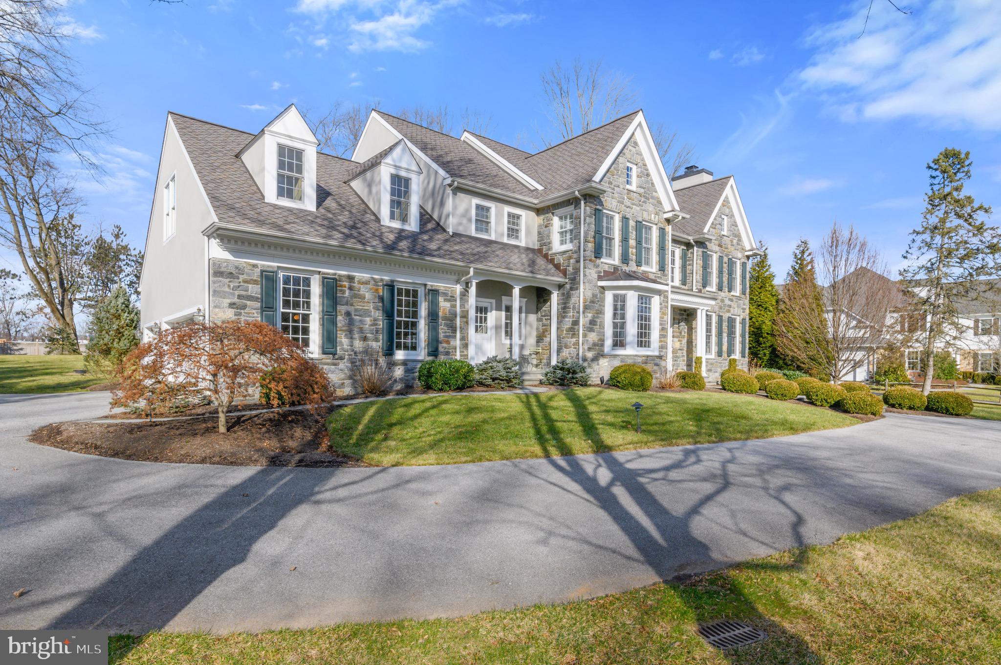 STONEGATE - Residential