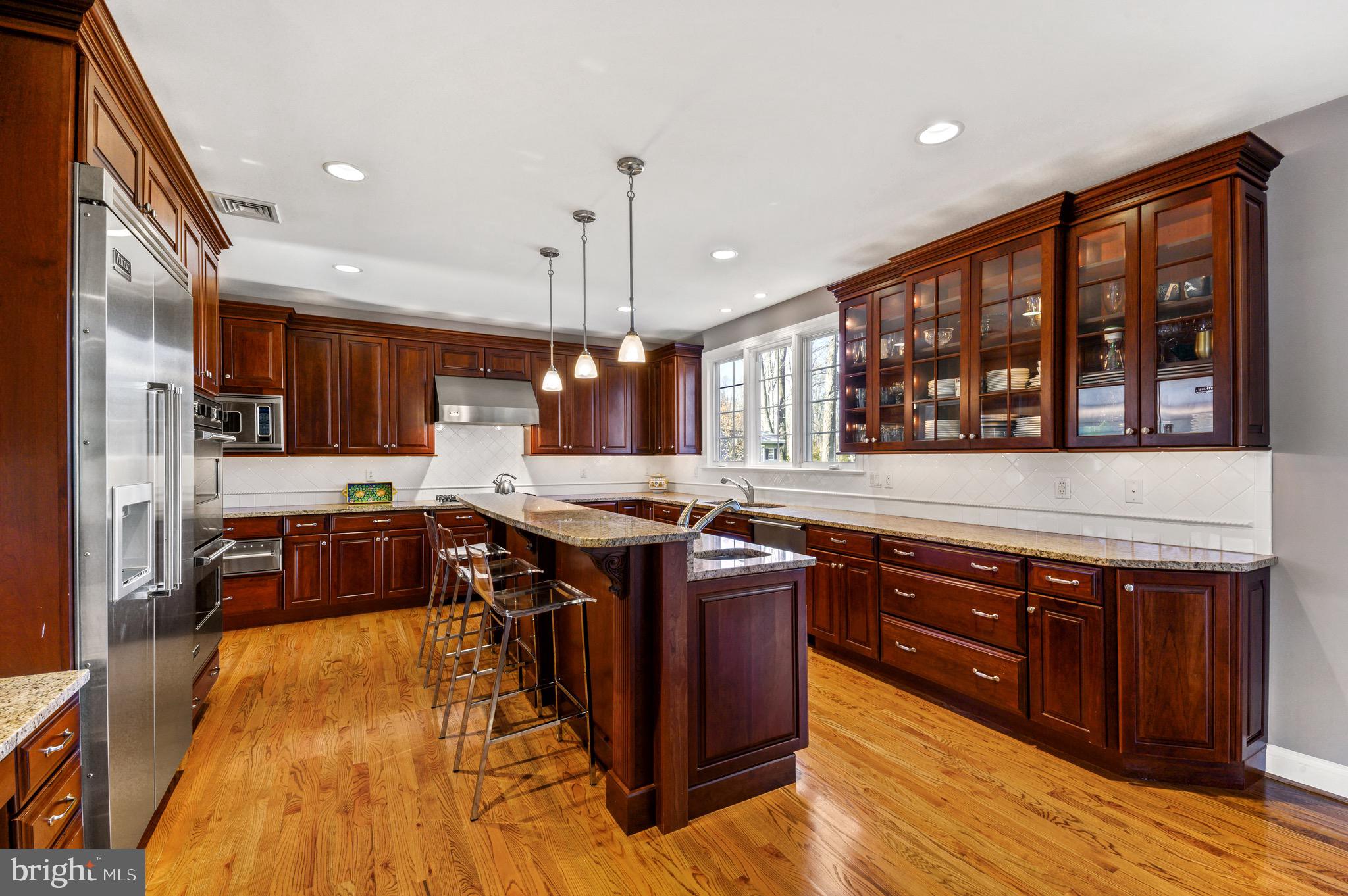 STONEGATE - Residential