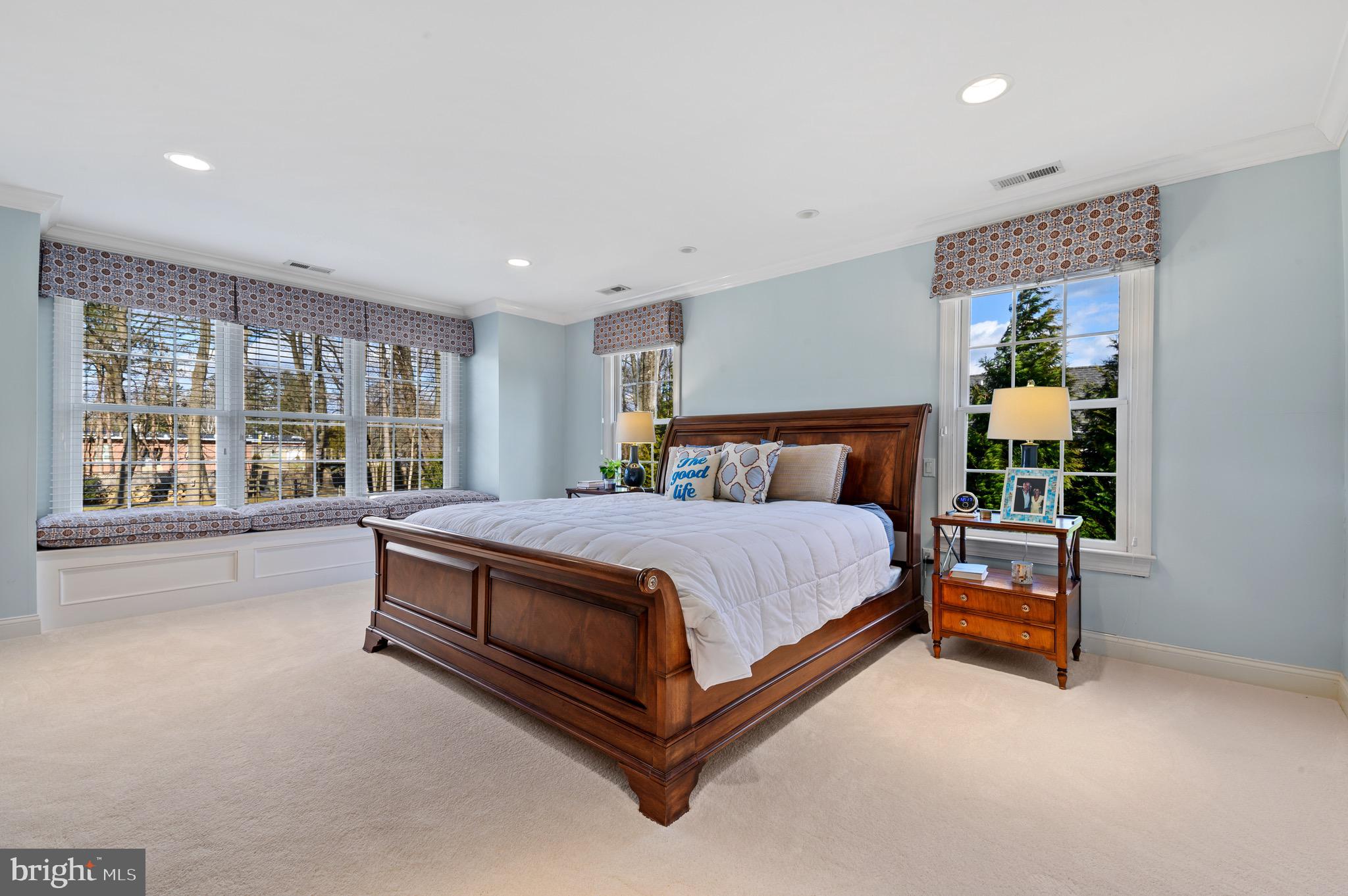 STONEGATE - Residential