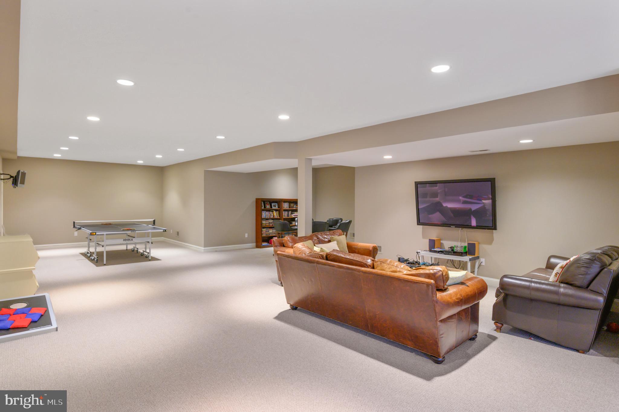 STONEGATE - Residential