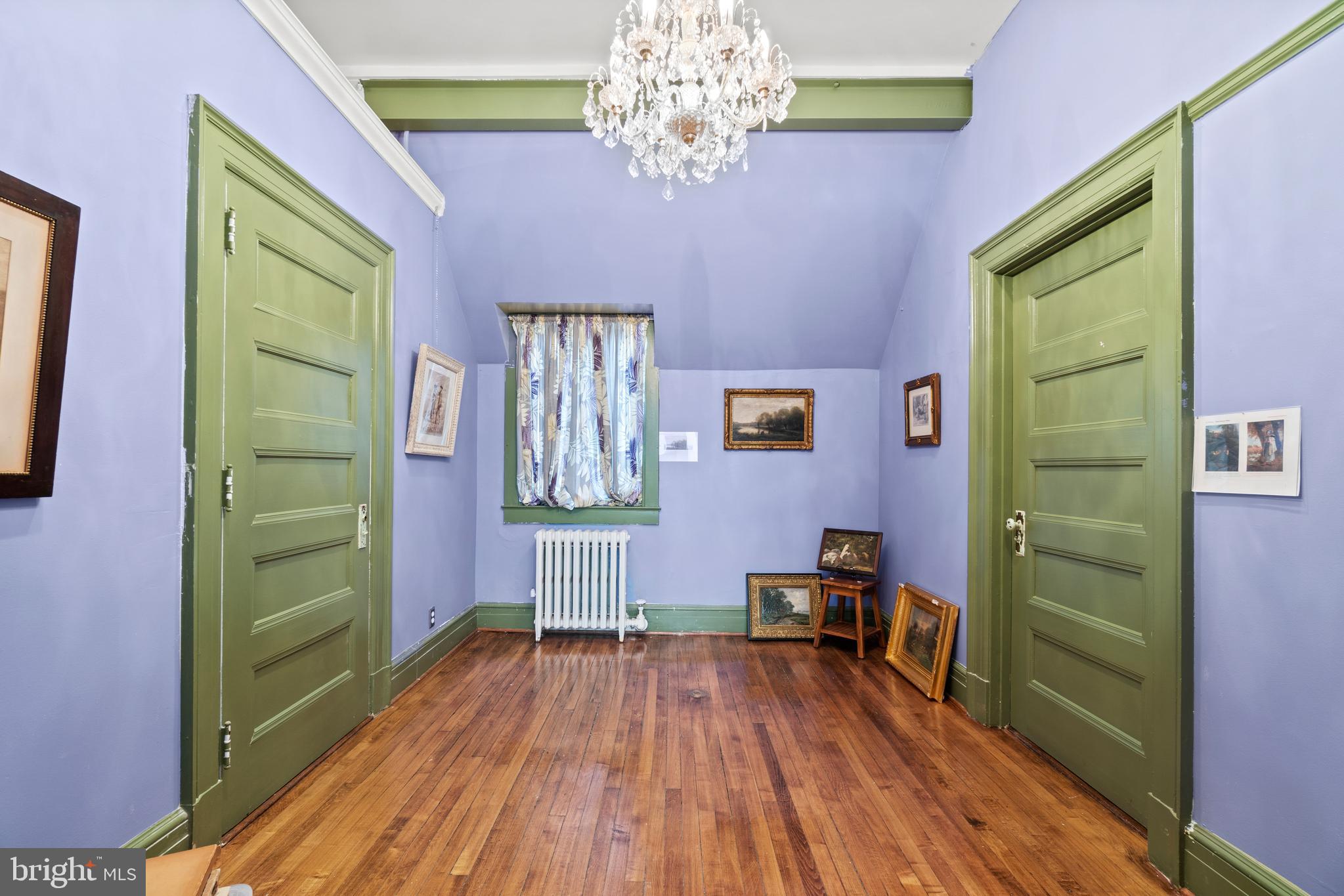 OLD TOWN - Commercial Lease