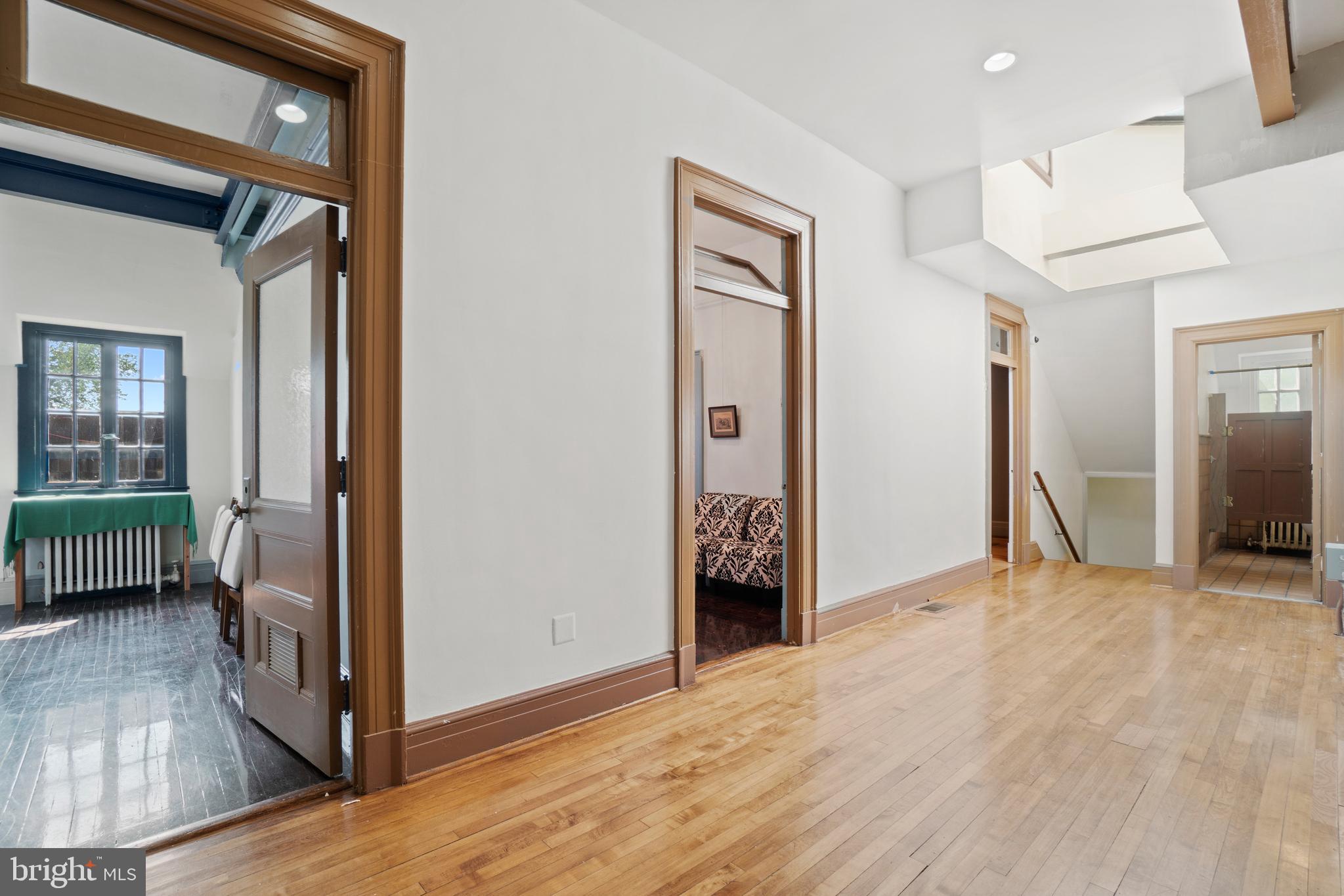 OLD TOWN - Commercial Lease