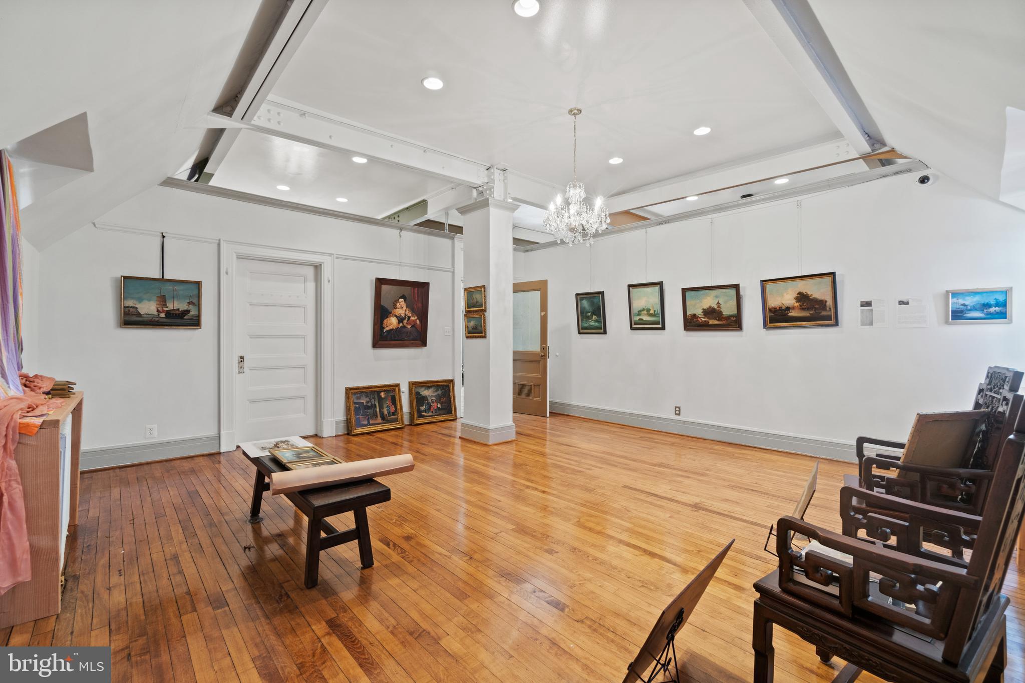 OLD TOWN - Commercial Lease