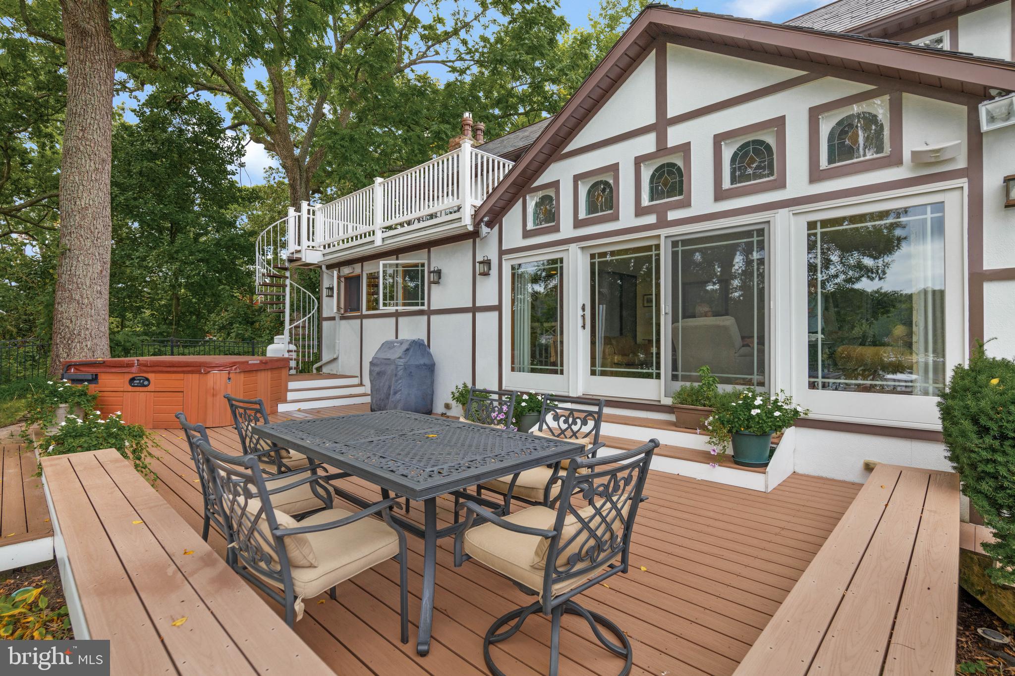 SOUTH RIVER HEIGHTS - Residential