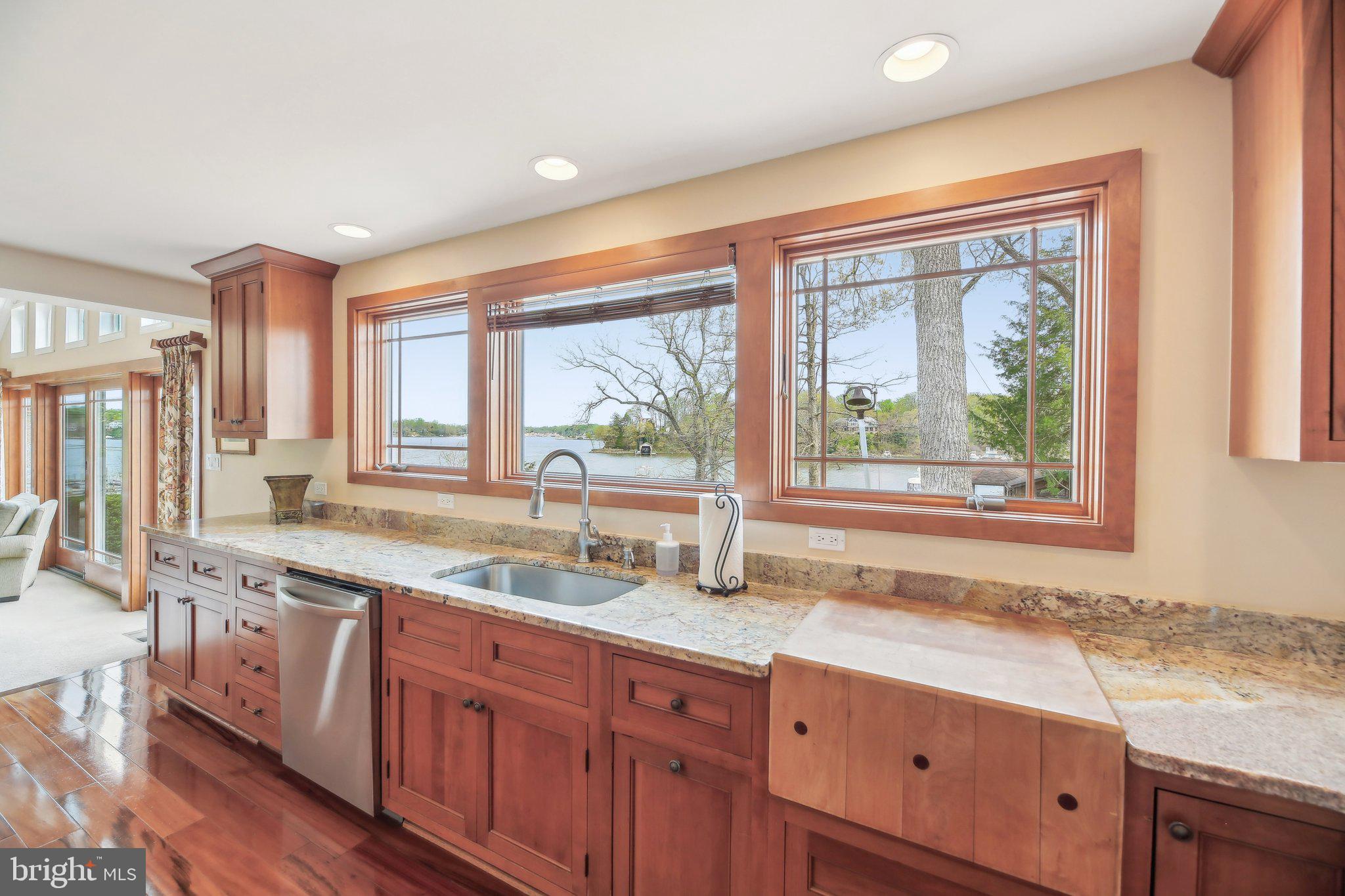 SOUTH RIVER HEIGHTS - Residential