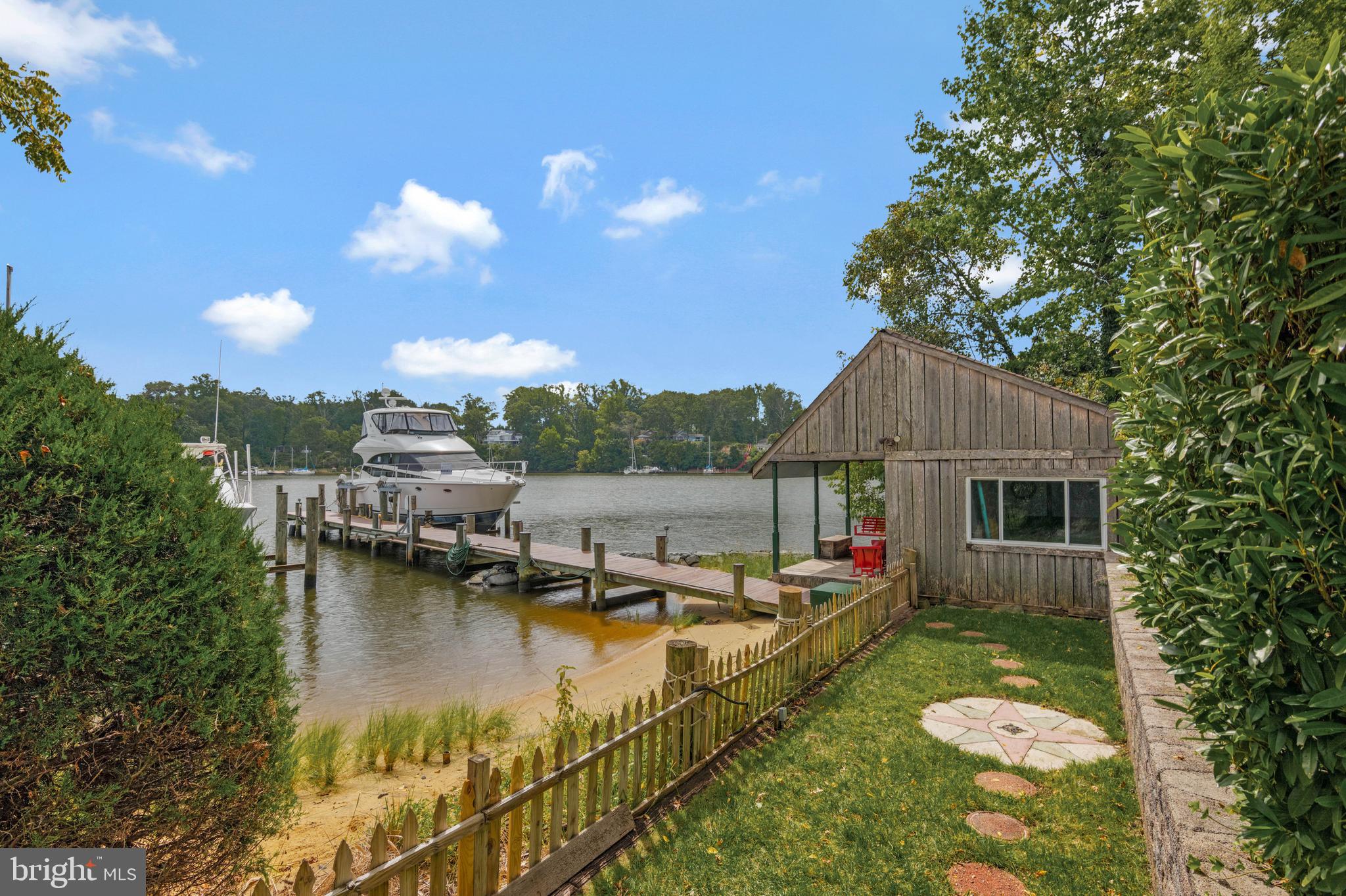 SOUTH RIVER HEIGHTS - Residential