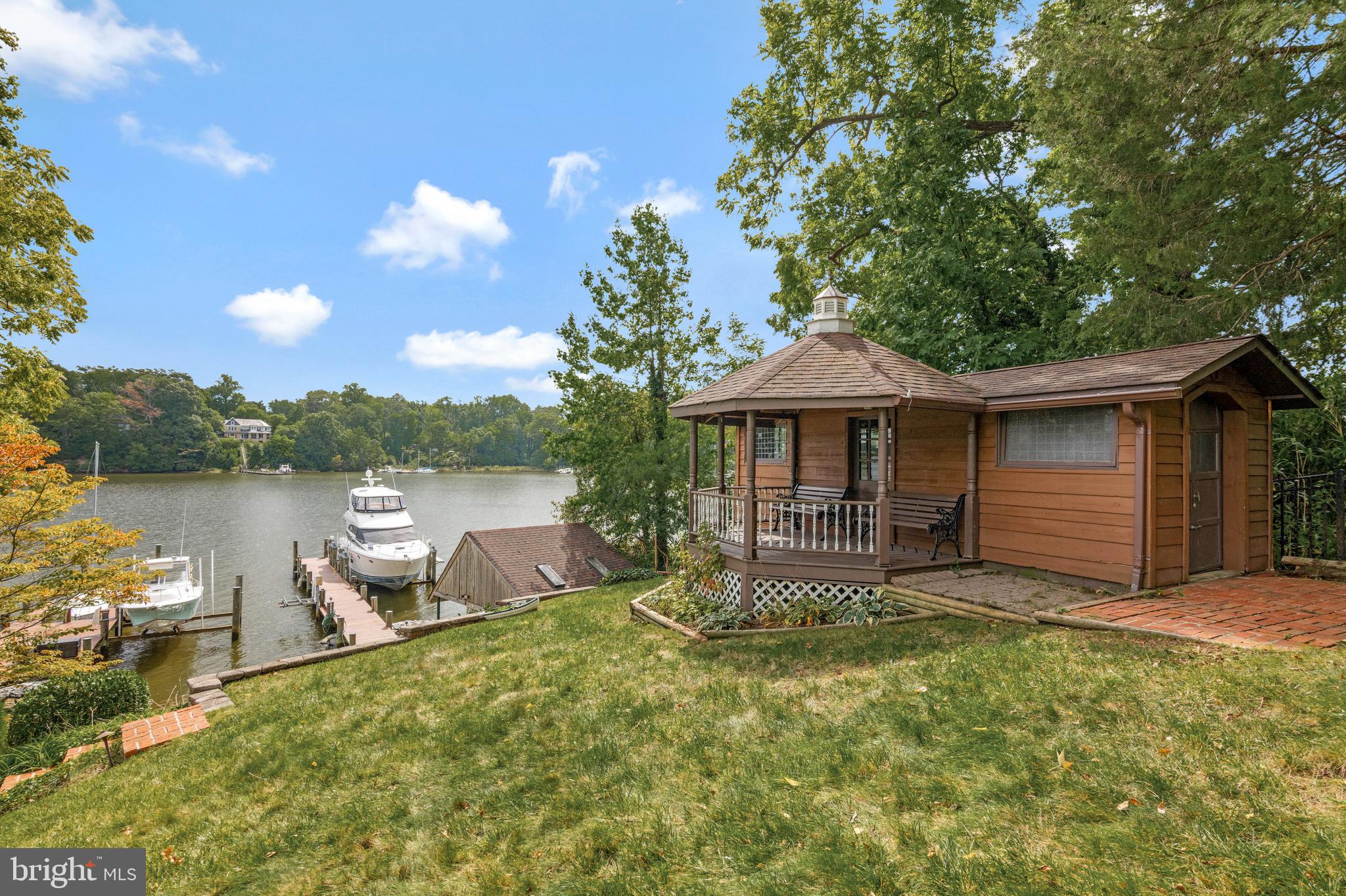 SOUTH RIVER HEIGHTS - Residential