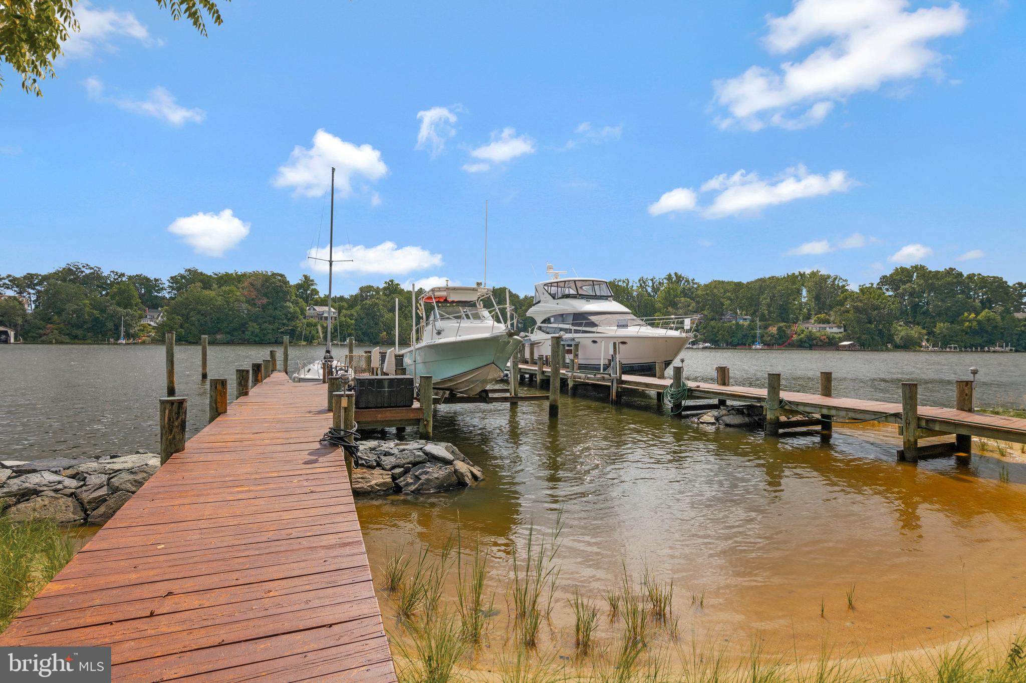 SOUTH RIVER HEIGHTS - Residential