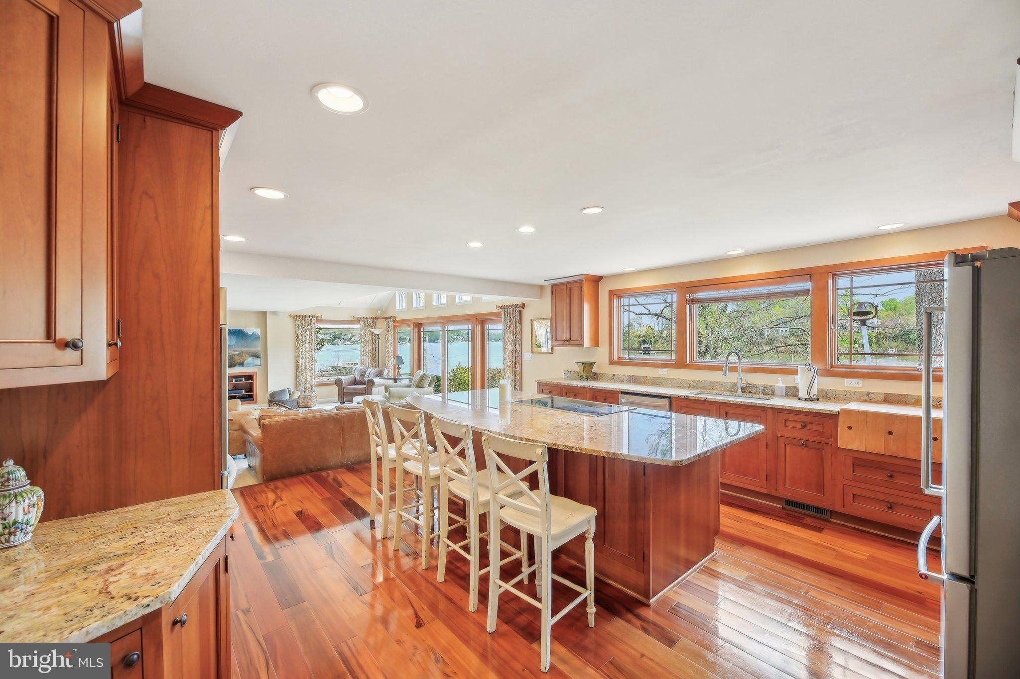 SOUTH RIVER HEIGHTS - Residential