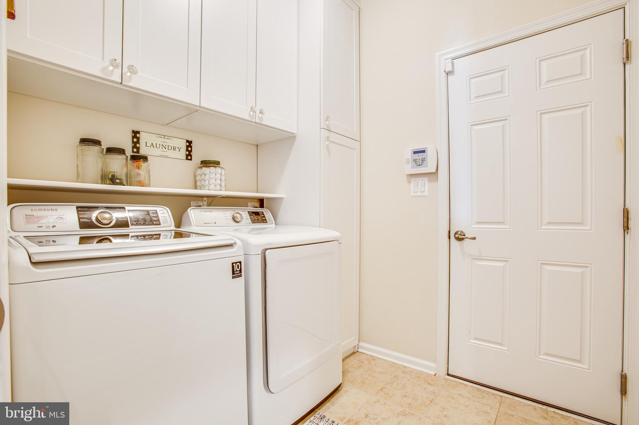 VIRGINIA HERITAGE AT LEE'S PARK - Residential