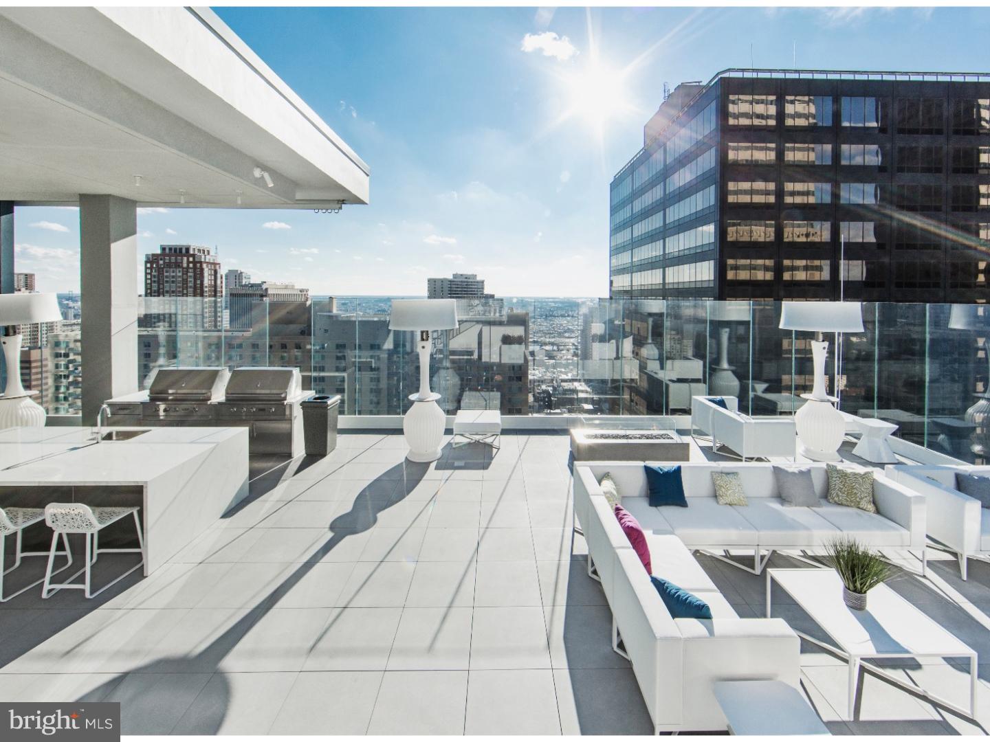 CENTER CITY - Residential Lease