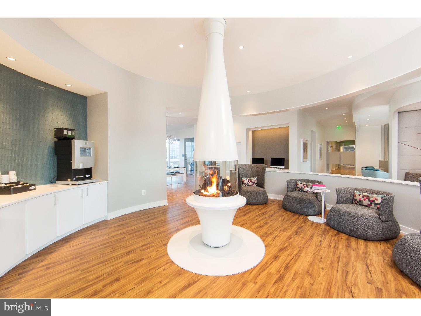 CENTER CITY - Residential Lease