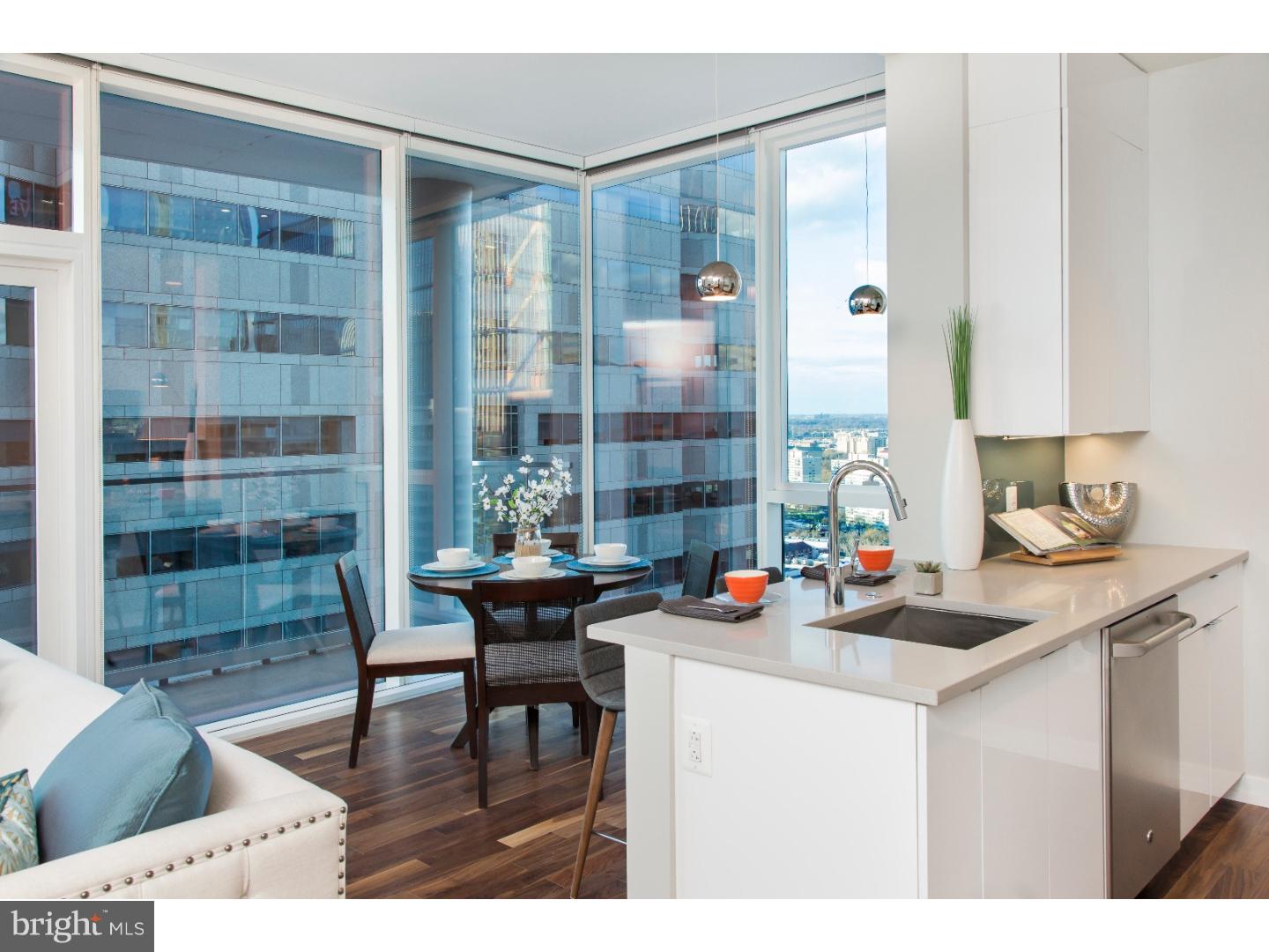 CENTER CITY - Residential Lease