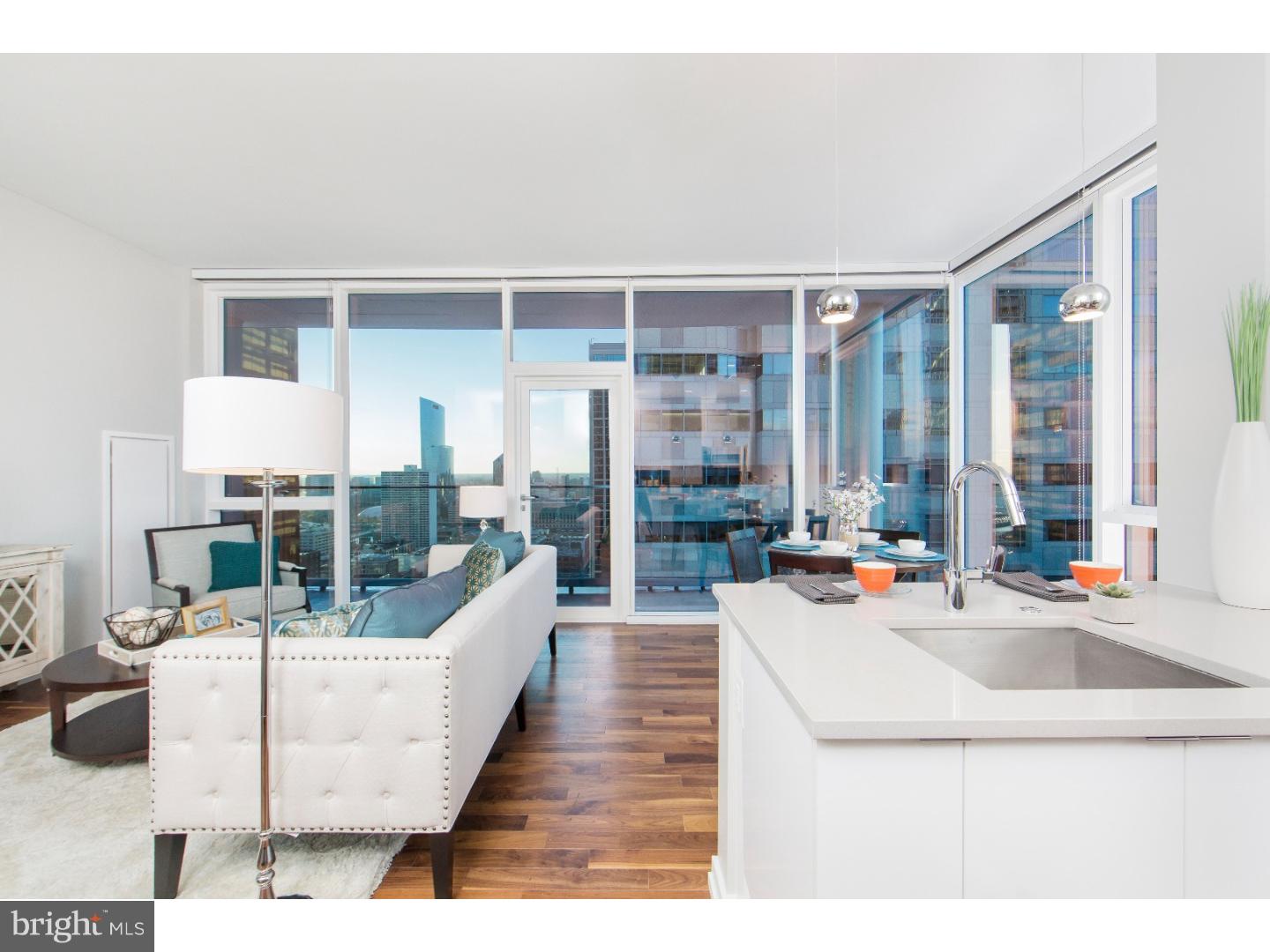 CENTER CITY - Residential Lease