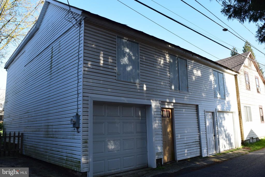 Photo of 108 S Spruce Street, LITITZ, PA 17543 (MLS # PALA2085900)