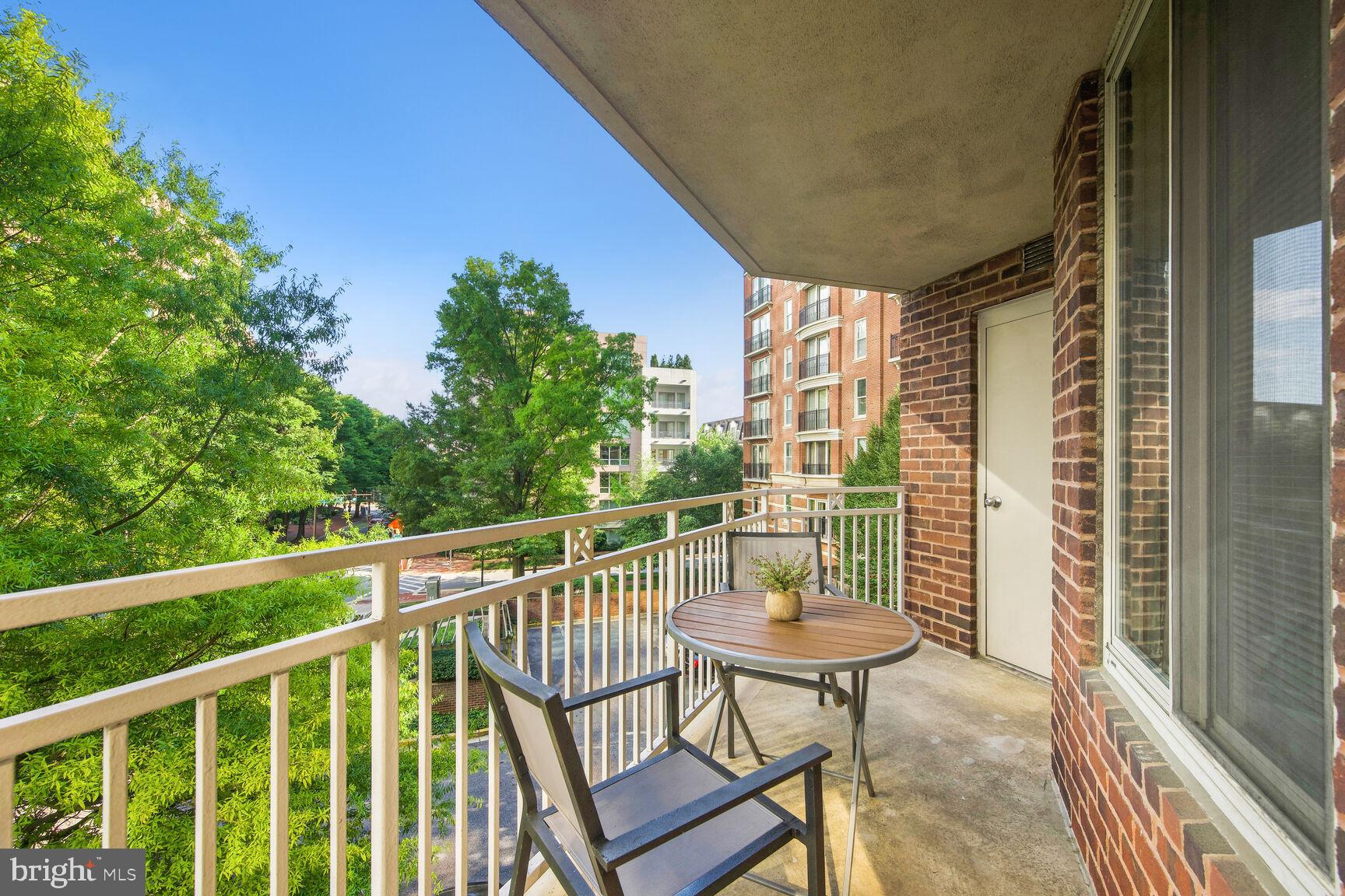 THE CHASE AT BETHESDA - Residential