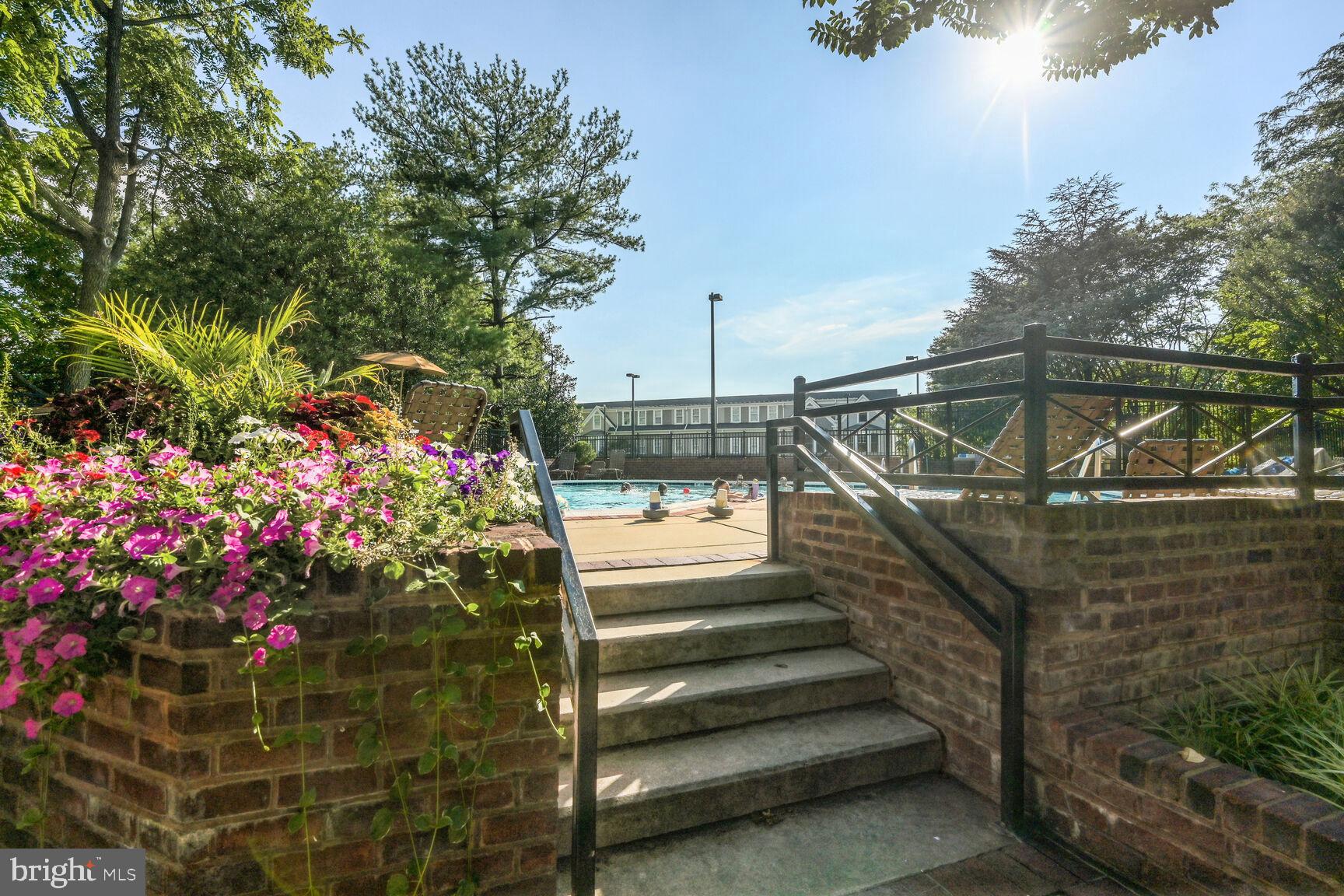 THE CHASE AT BETHESDA - Residential