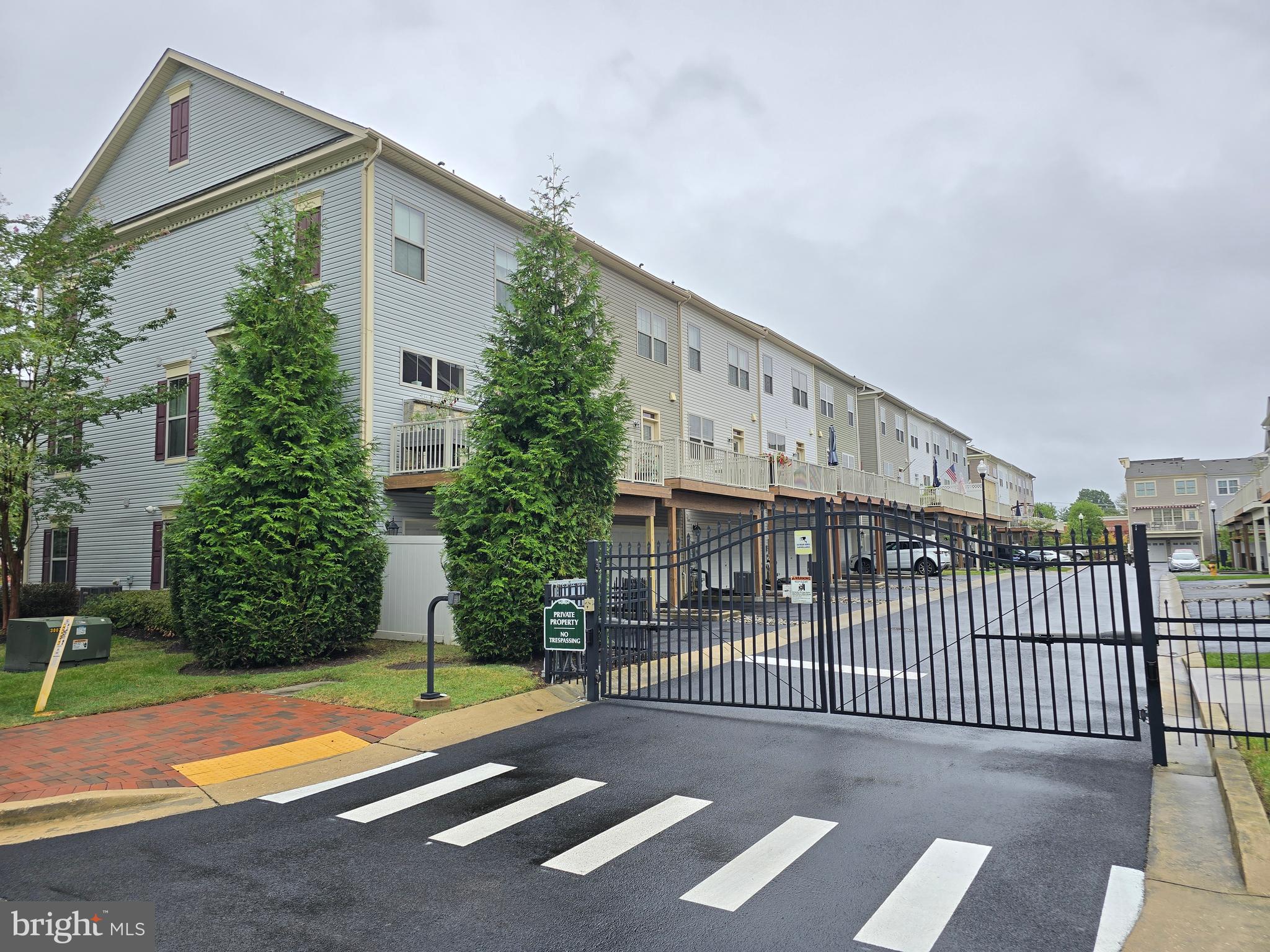 VILLAGE GREENS - Residential Lease