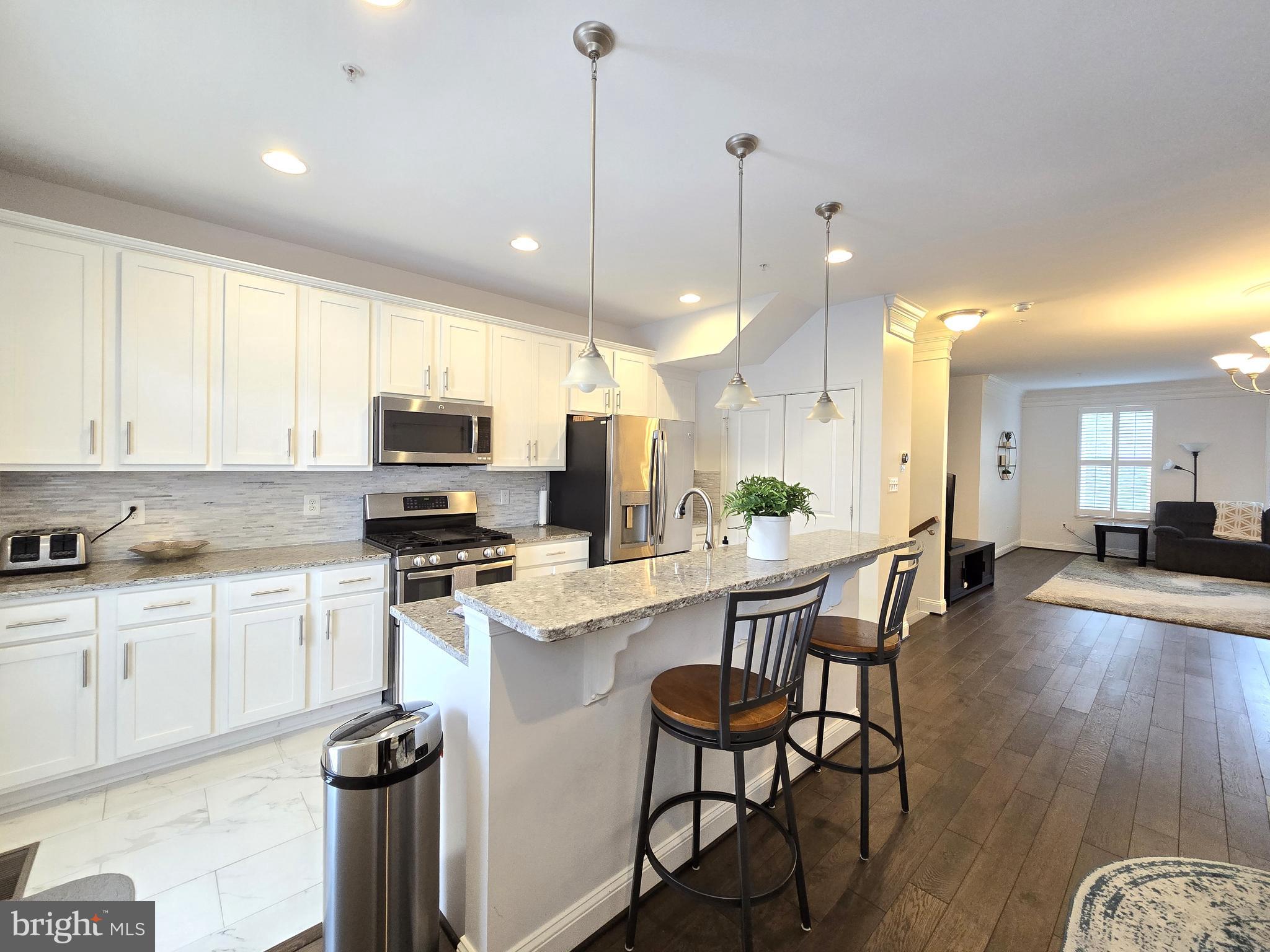 VILLAGE GREENS - Residential Lease