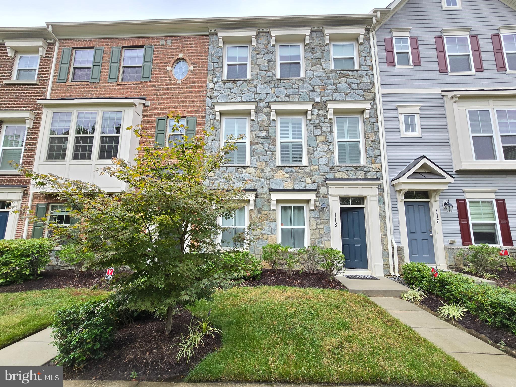 VILLAGE GREENS - Residential Lease