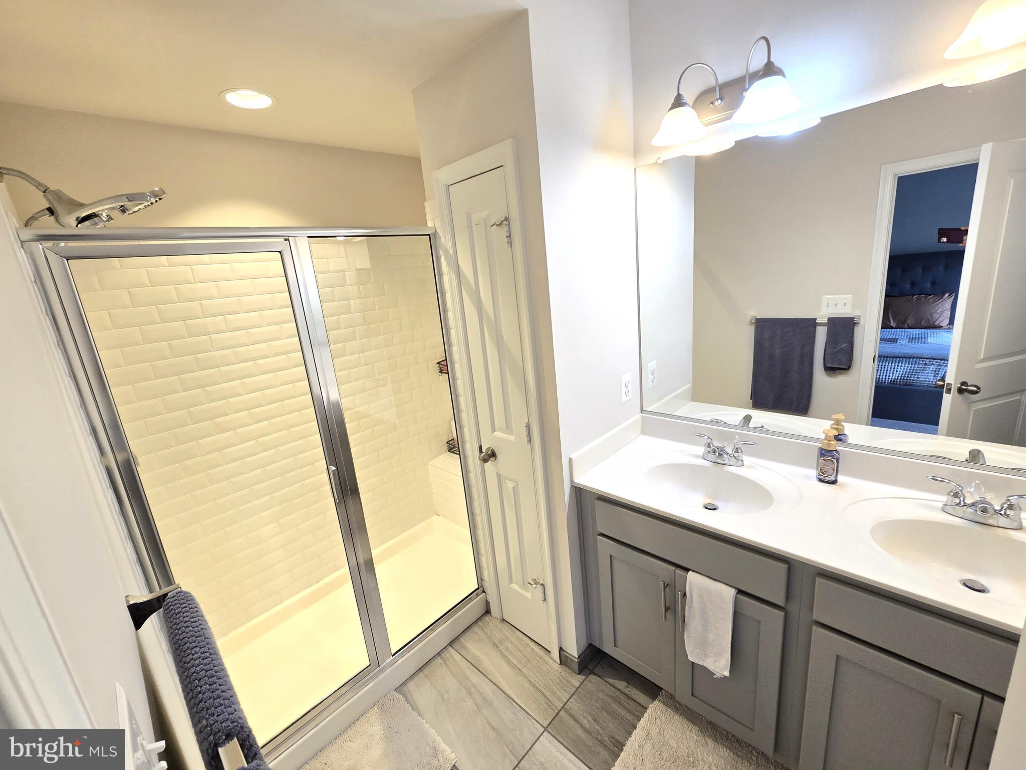 VILLAGE GREENS - Residential Lease