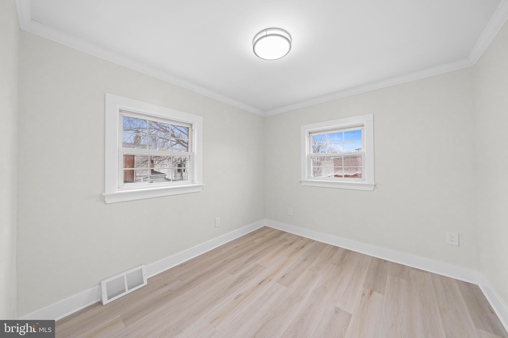 HEDGEVILLE - Residential