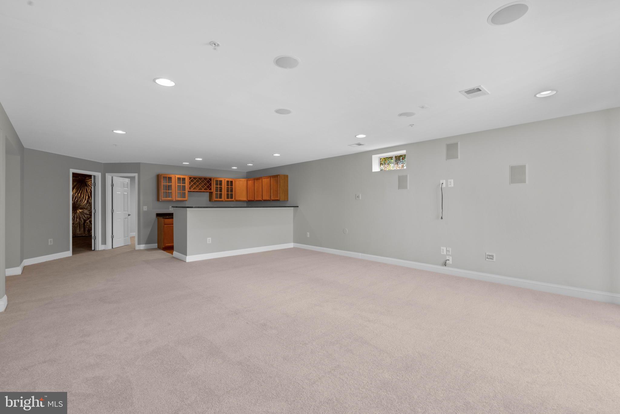 THE VINEYARDS - Residential