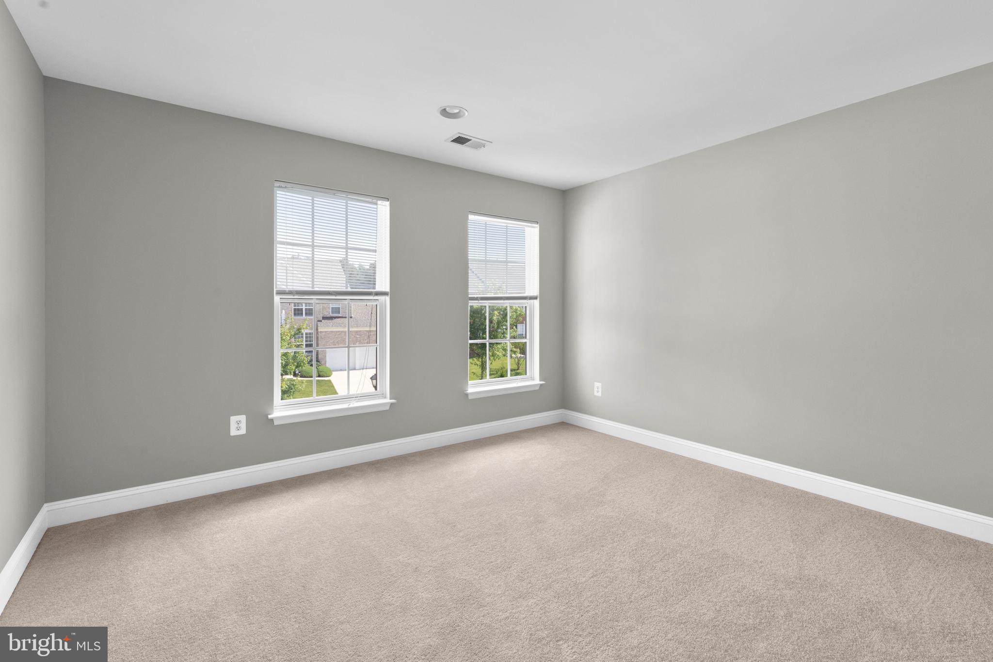 THE VINEYARDS - Residential