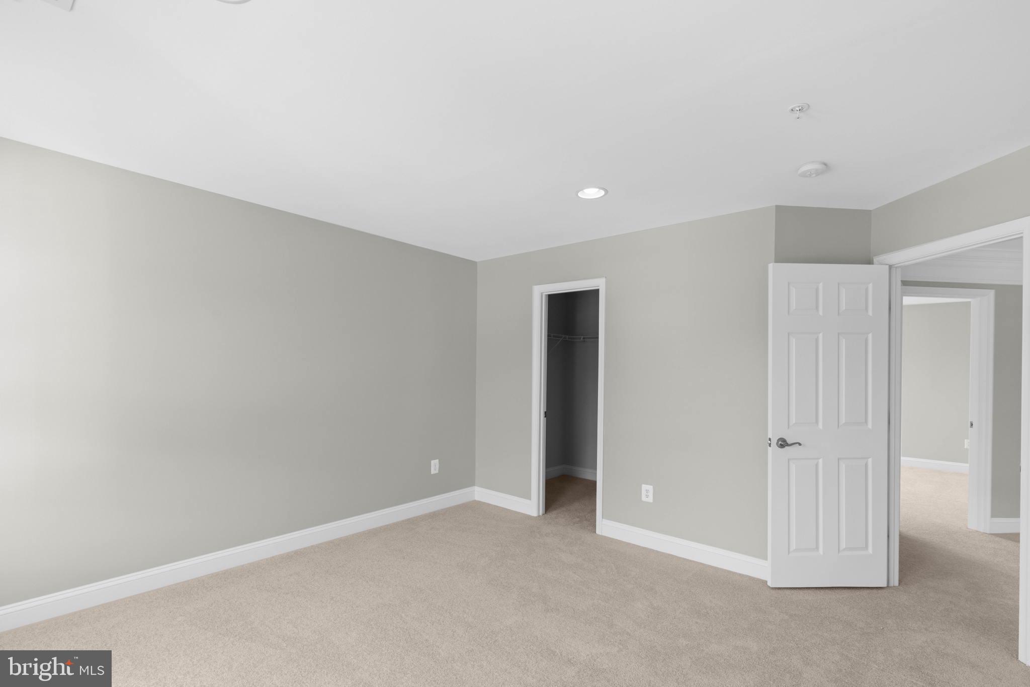 THE VINEYARDS - Residential