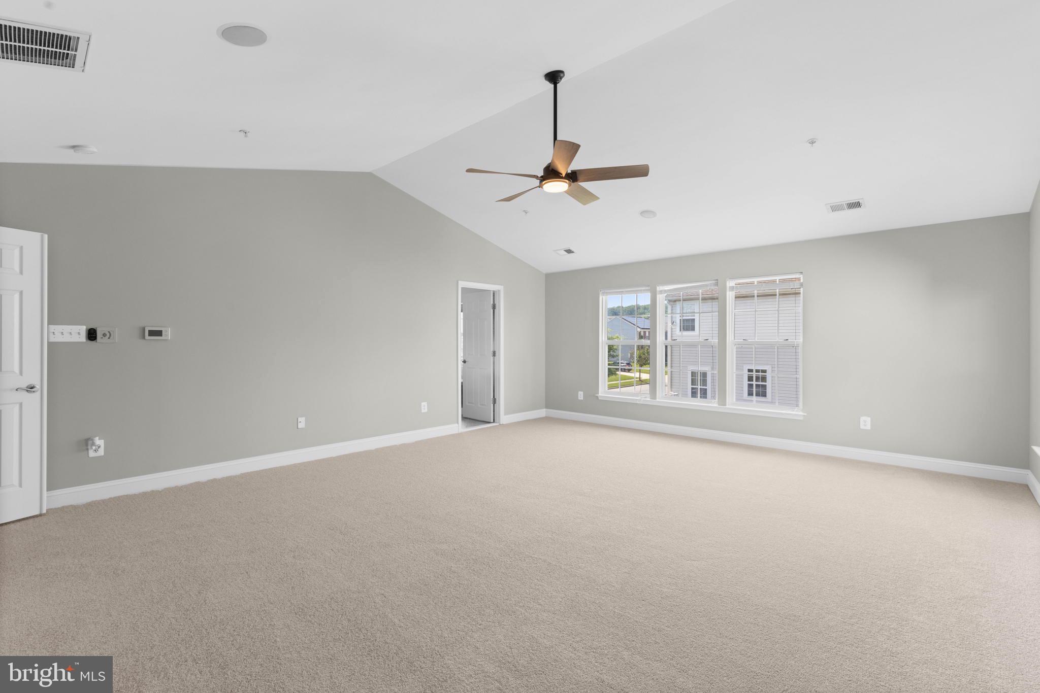 THE VINEYARDS - Residential